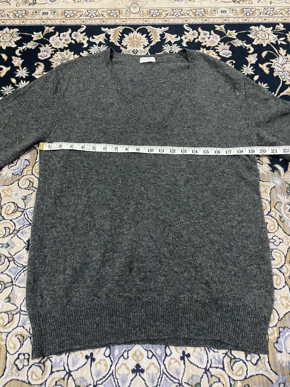 Dries Van Noten Vintage Dries van Noten mohair v-neck sweater Size US S / EU 44-46 / 1 - 11 Thumbnail