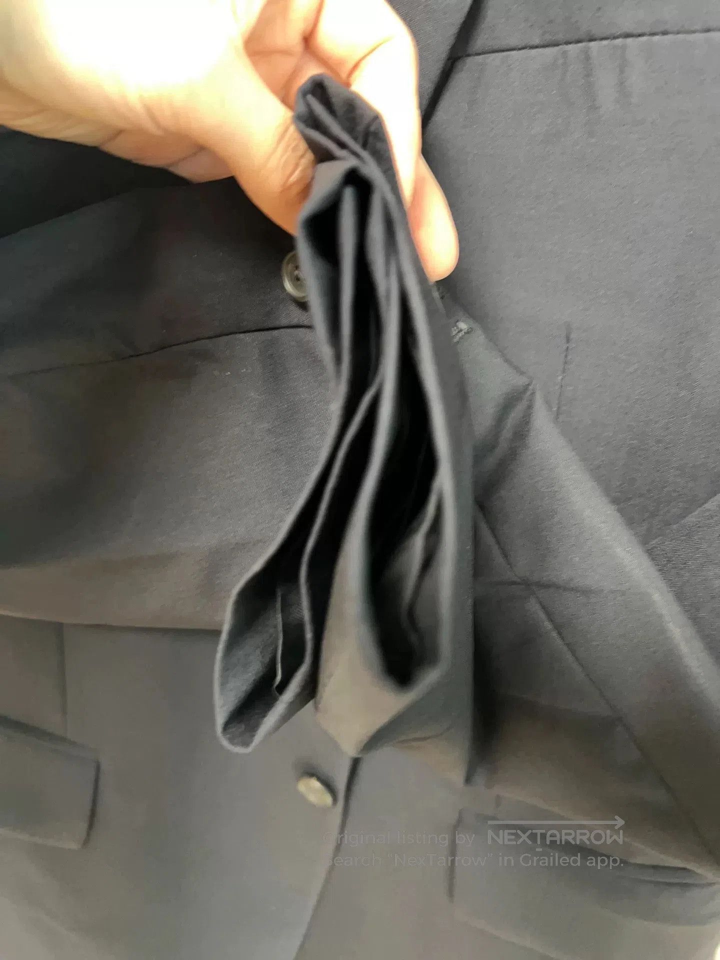 Prada Prada Black Suit with Sleeve Badge for Sale. Size US M / EU 48-50 / 2 - 4 Thumbnail