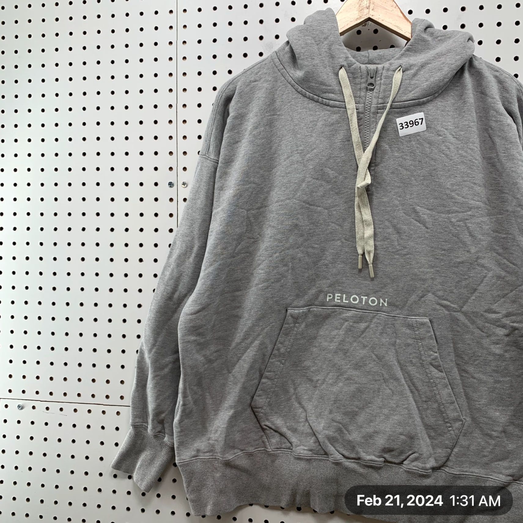 Vintage Peloton Hoodie Mens Large Gray Active Sweatshirt Pullover Workout Cycle 25x26 Size US L / EU 52-54 / 3 - 4 Thumbnail