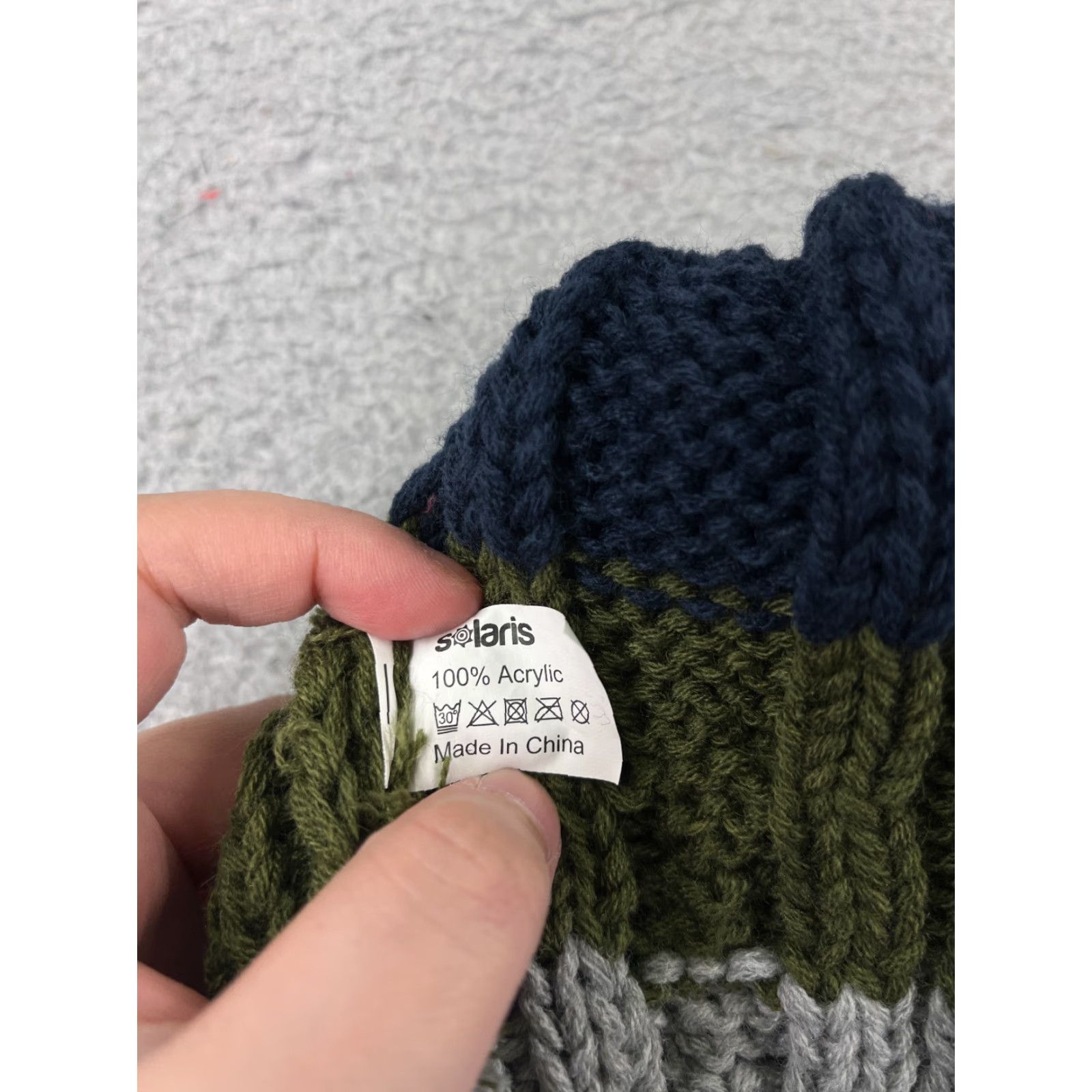 Vintage Solaris Beanie Adult One Size Gray Stripe Twisted Cable Knit Acrylic Ski Pom Beanie Women Holiday Accessories Size ONE SIZE - 7 Thumbnail