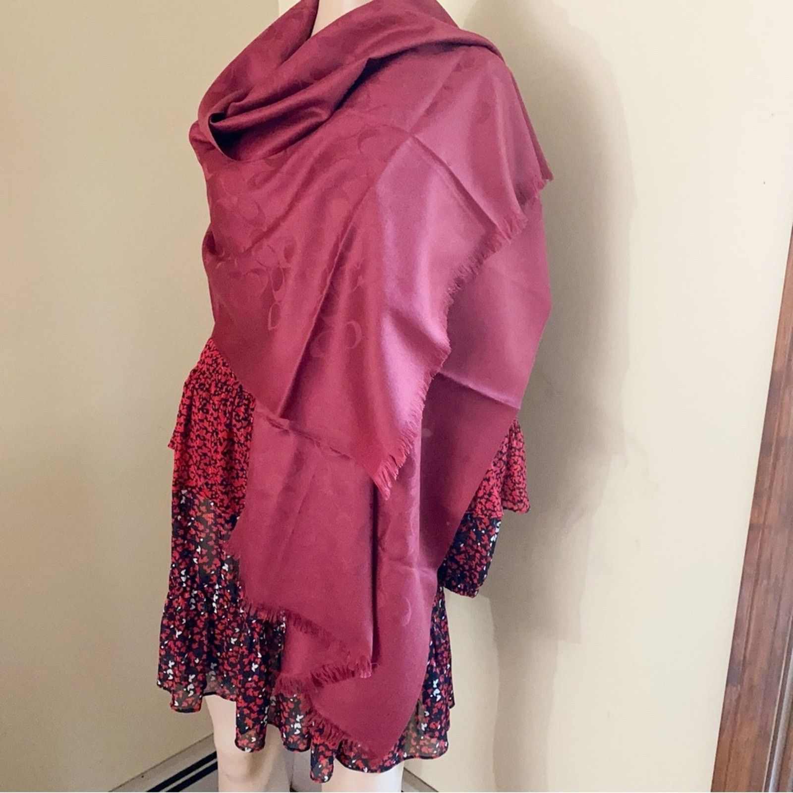 Coach Coach 1941 red Signature Wrap Women's Scarf Size ONE SIZE - 3 Thumbnail