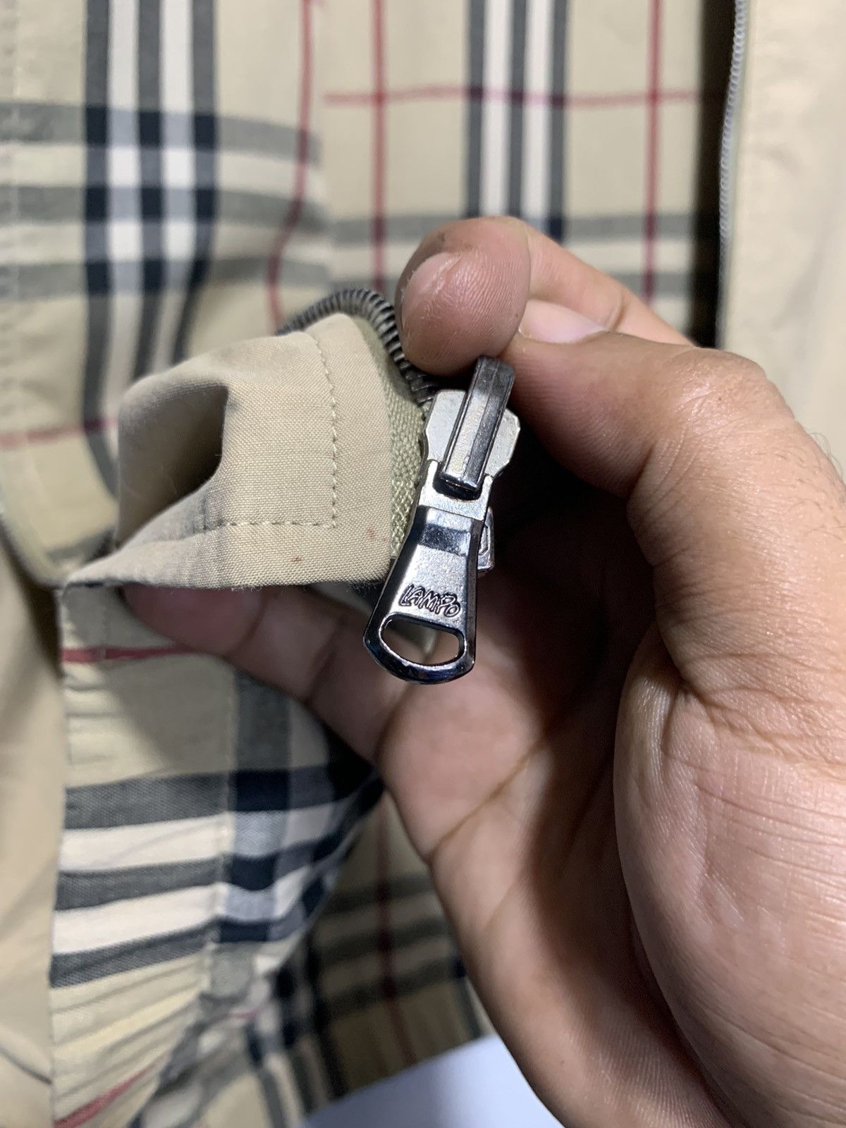 Burberry Vintage Burberry Reversible Nova check light jacket Size US L / EU 52-54 / 3 - 7 Thumbnail