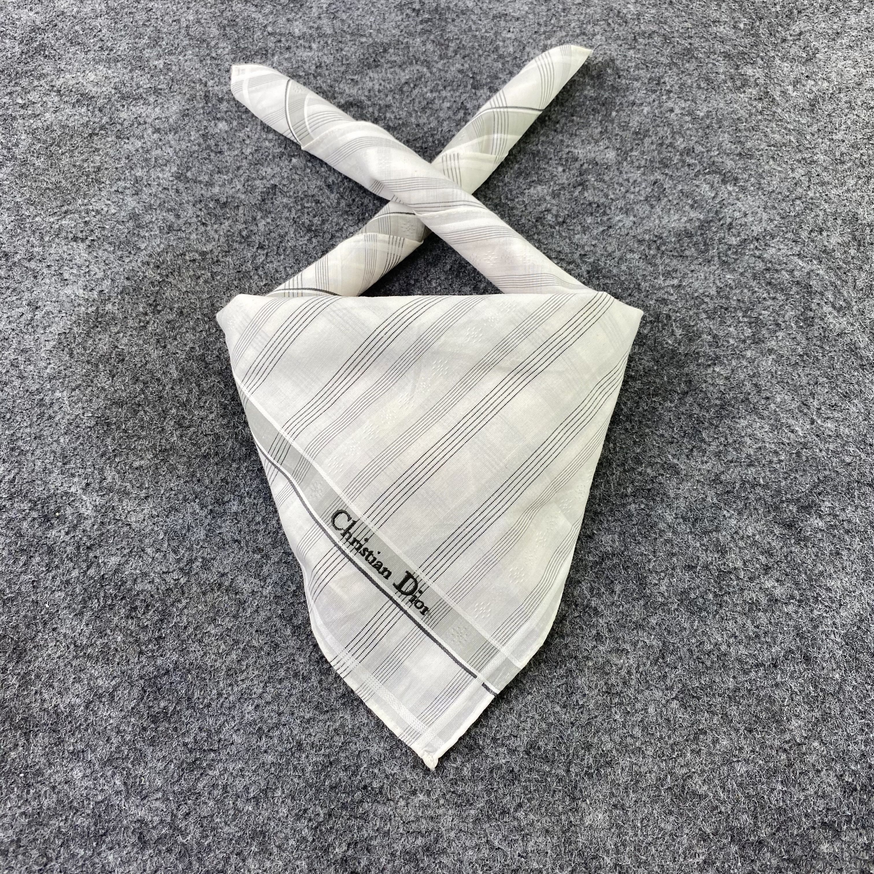 Vintage Christian Dior Handkerchief / Bandana / Neckerchief-B970 Size ONE SIZE - 2 Thumbnail