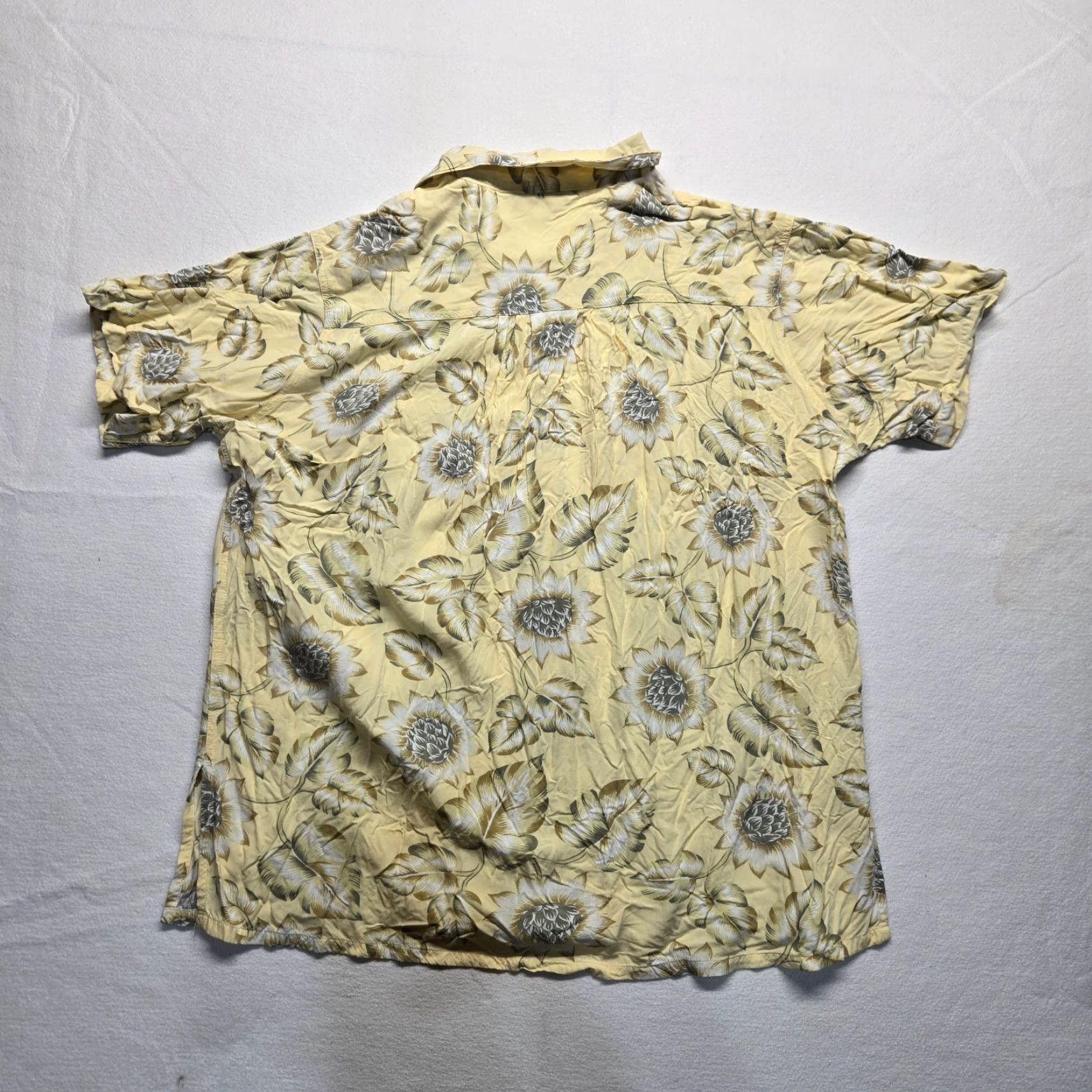 Vintage VTG Carolina Colours Hawaiian Rayon Yellow Top Blouse Shirt Adult Women's 18W Size XXL / US 16-18 / IT 52-54 - 7 Thumbnail
