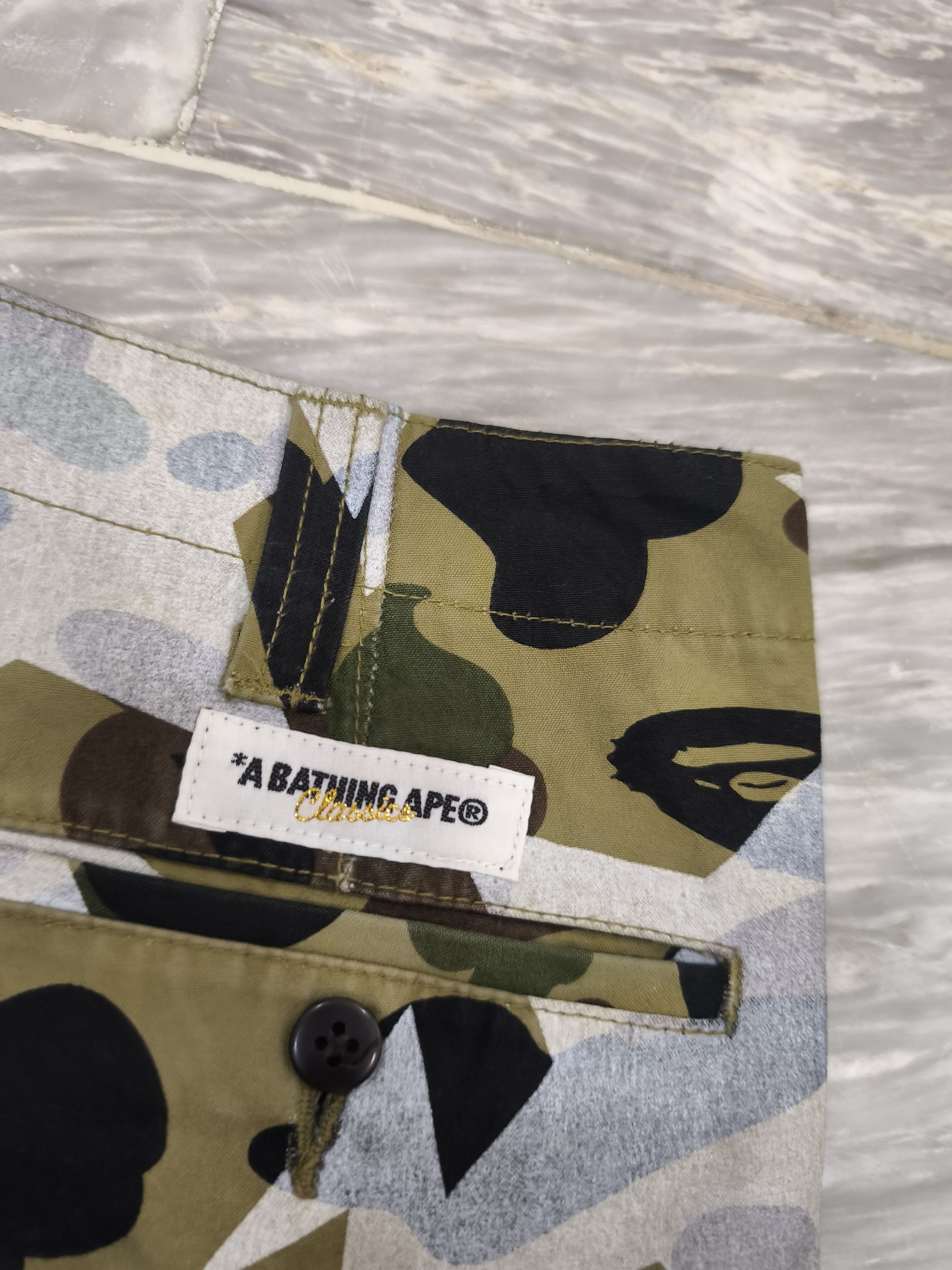 Bape OG Bape Classic Bapesta 1st Camo Shorts Size US 31 - 7 Thumbnail