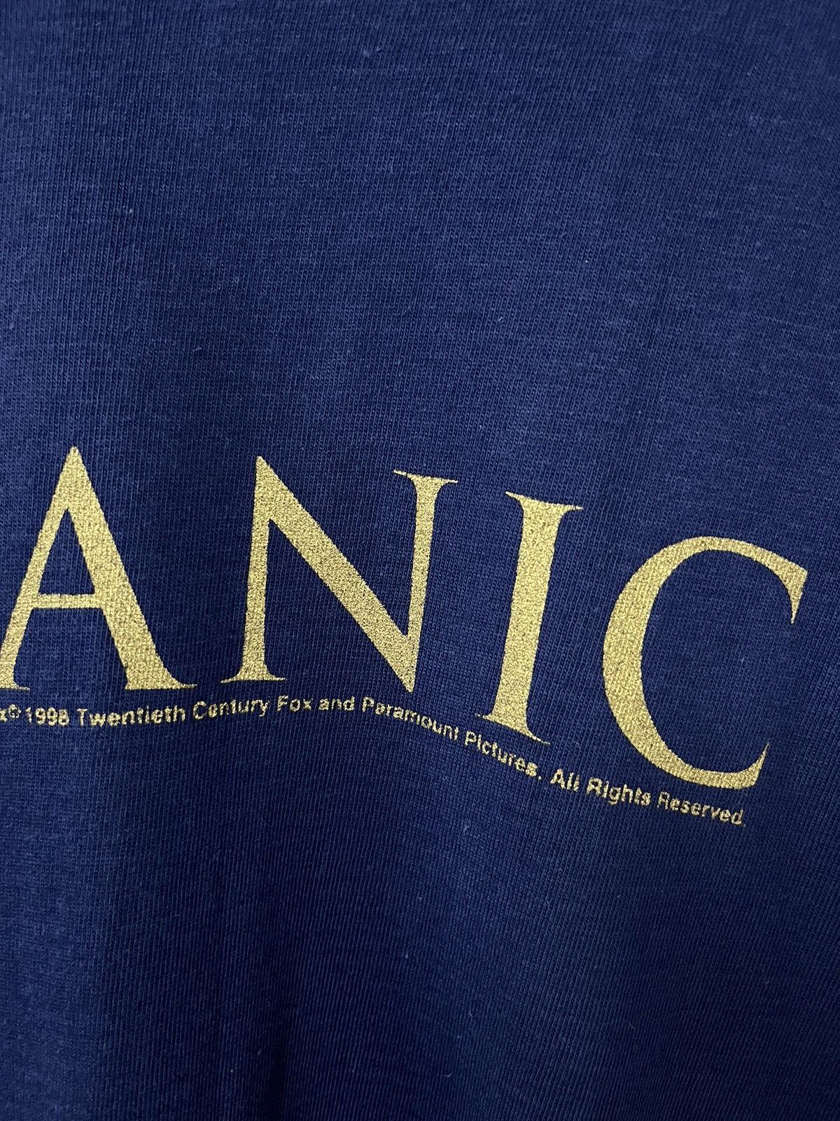Vintage VINTAGE 90s TITANIC LEONARDO DICAPRIO ROMANTIC MOVIE TSHIRT Size US XL / EU 56 / 4 - 6 Thumbnail