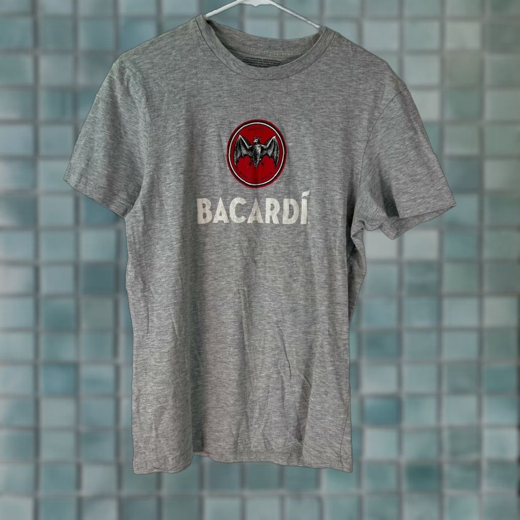 Vintage Bacardi Mens Short Sleeves Graphic T Shirt Cotton Blend Size Medium Gray Crew Neck Short Sleeve Mens Size US M / EU 48-50 / 2 - 1 Thumbnail