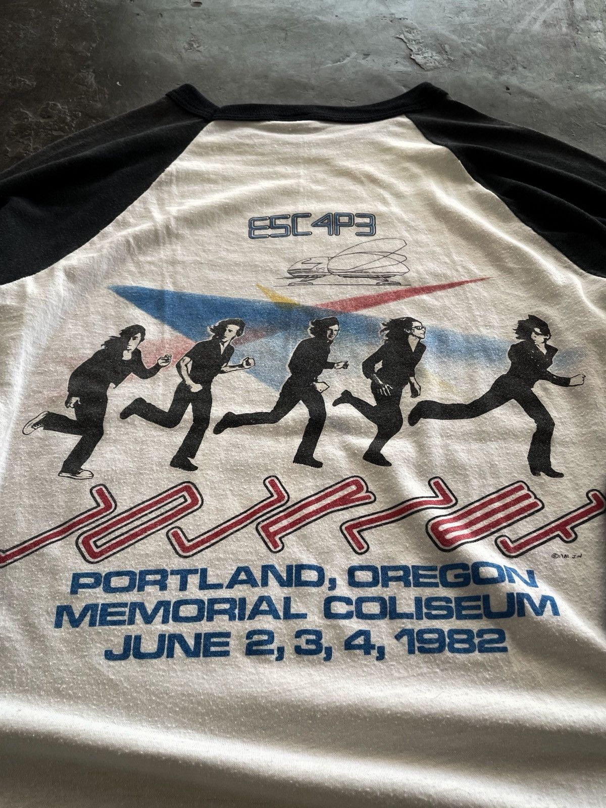 Band Tees Vintage 80s Journey Escape Tour 1982 Raglan Longsleeve Tee Size US M / EU 48-50 / 2 - 6 Thumbnail