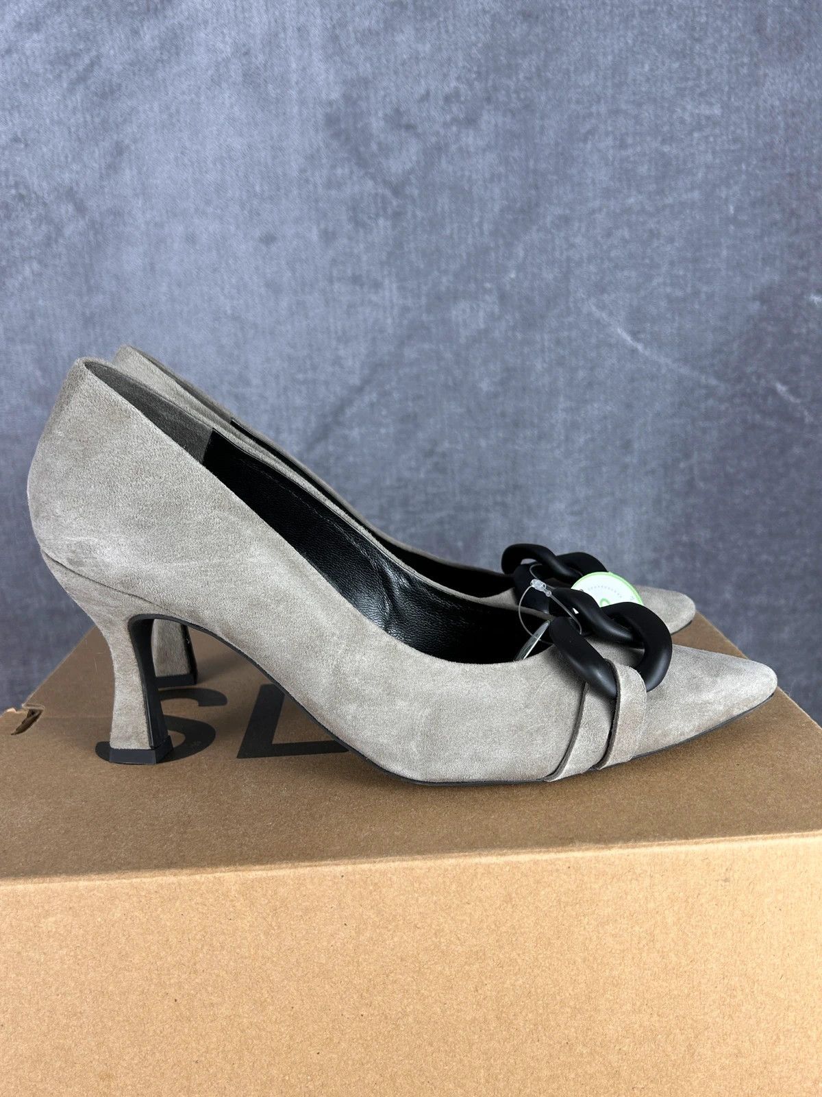 Designer Paul Green heels grey suede with chain Size US 7.5 / IT 37.5 - 4 Thumbnail
