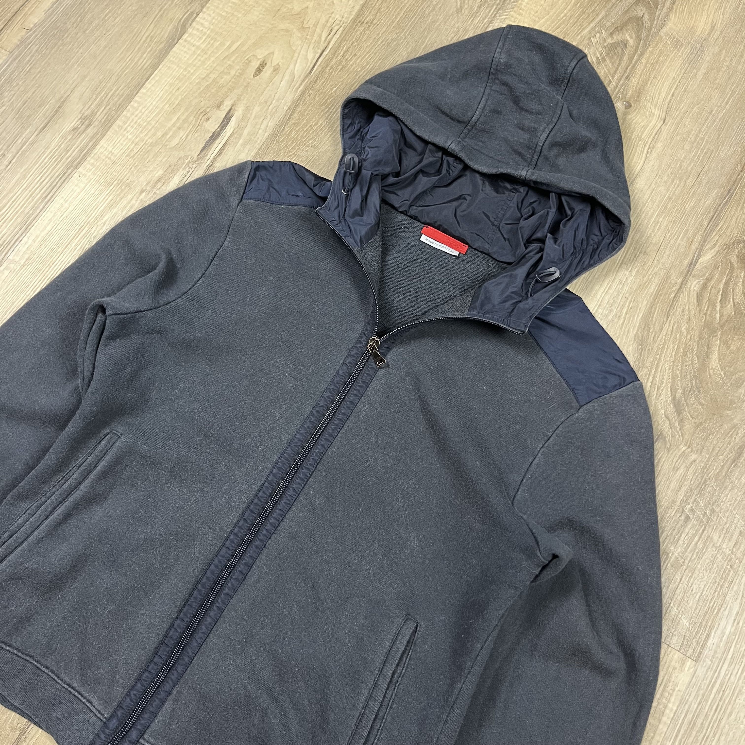 Prada VTG Y2K Prada Full Zip Hooded Sweatshirt Black Blue Nylon Size M / US 6-8 / IT 42-44 - 2 Thumbnail