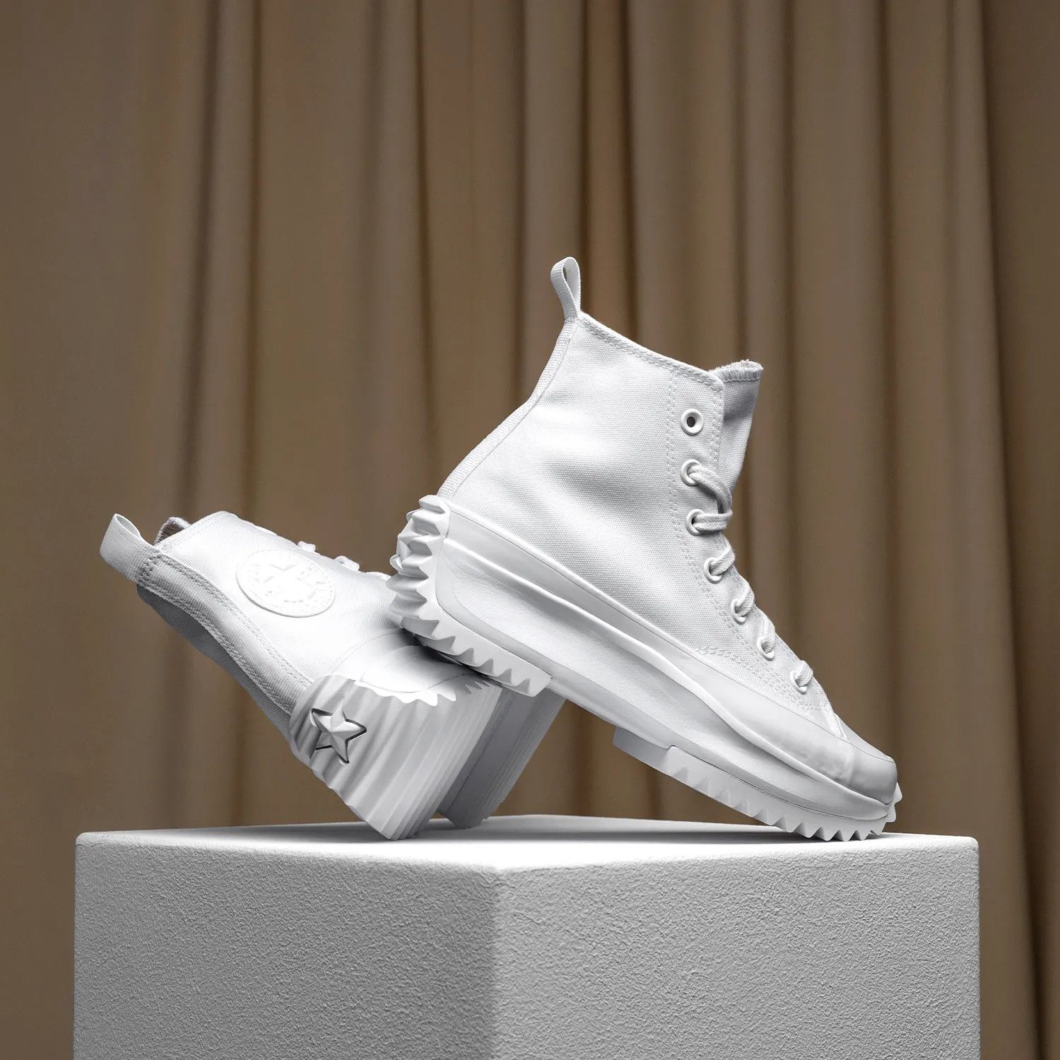 Converse Converse Run Star Hike High Sneakers Triple White M6 / W7.5 Size US 7.5 / IT 37.5 - 5 Thumbnail