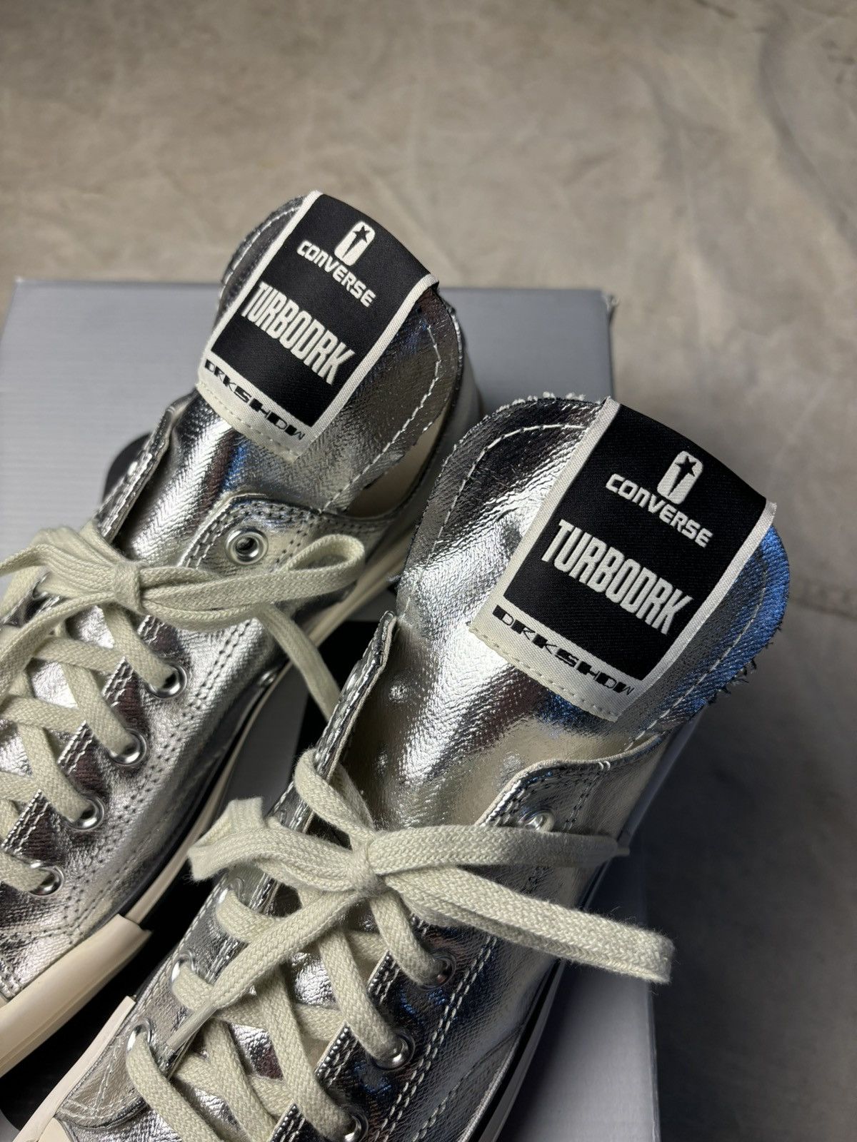 Converse × Rick Owens Drkshdw Rick Owens X Converse Turbodrk Silver Low 10.5 Size US 10.5 / EU 43-44 - 3 Thumbnail