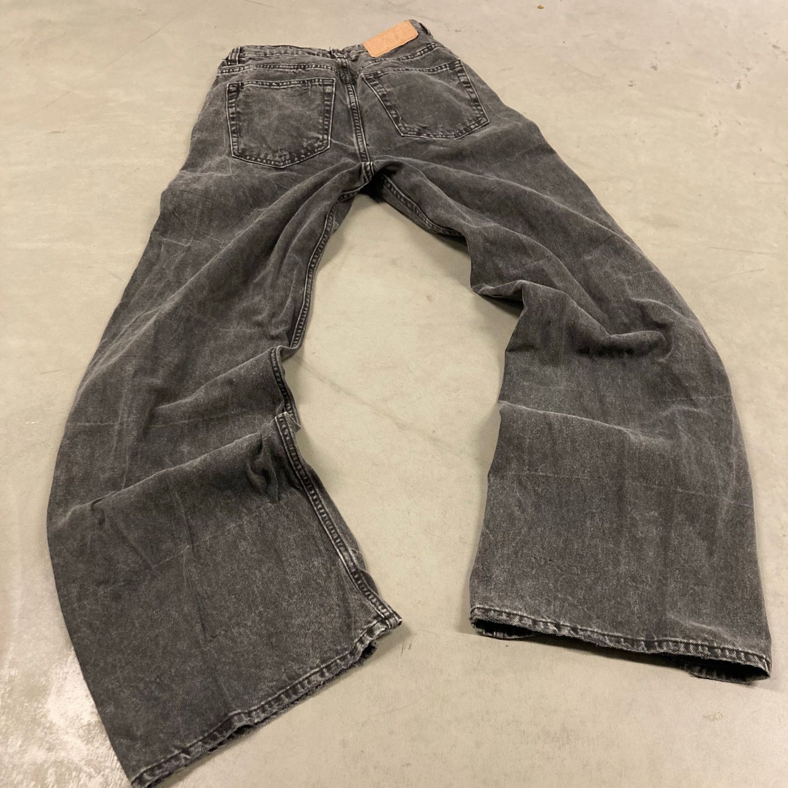 Vintage Baggy Y2K Jeans 27x31 Size US 27 - 2 Thumbnail