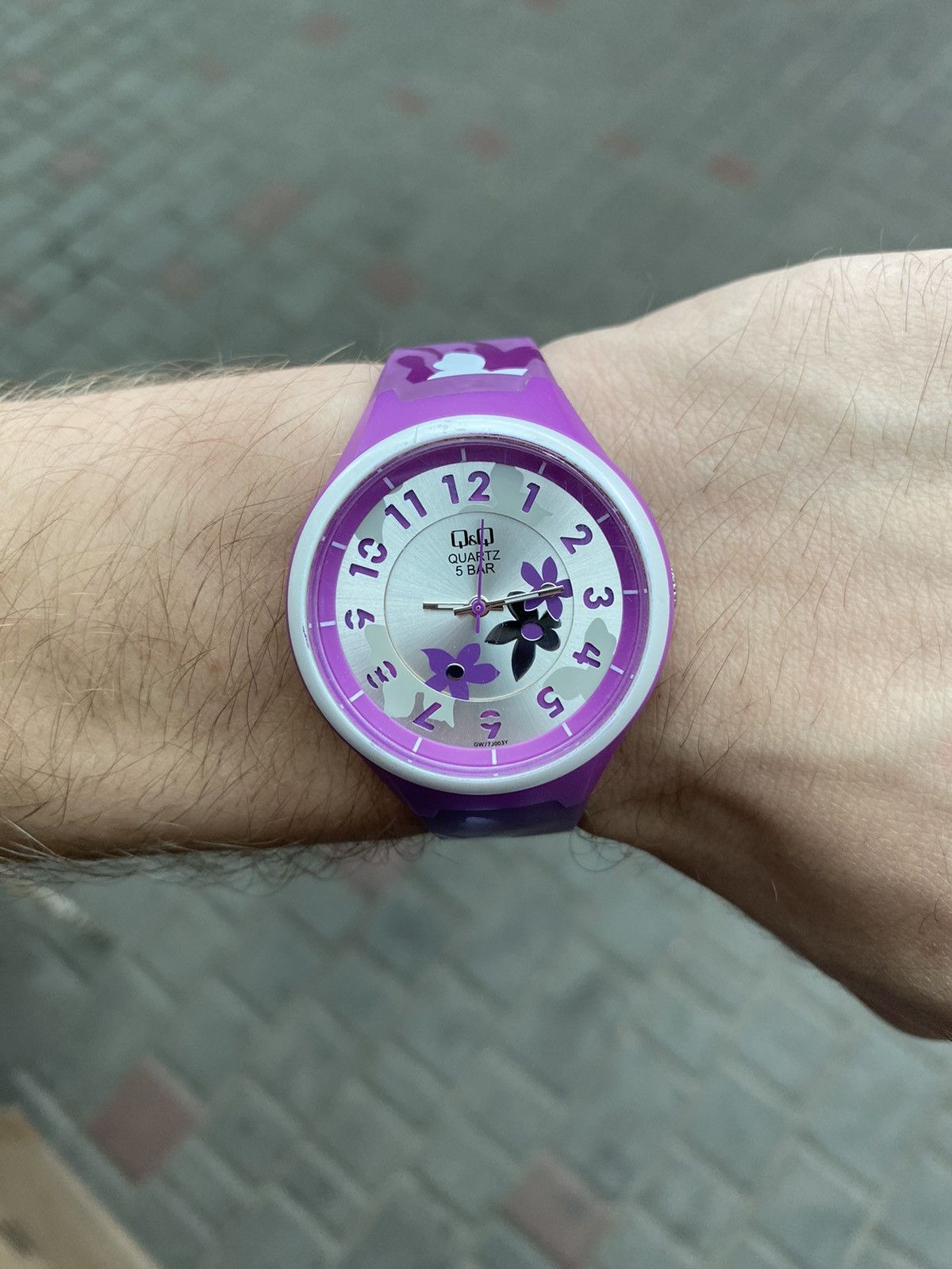 Japanese Brand Q&Q Purple Floral Womens Watch Size ONE SIZE - 2 Thumbnail