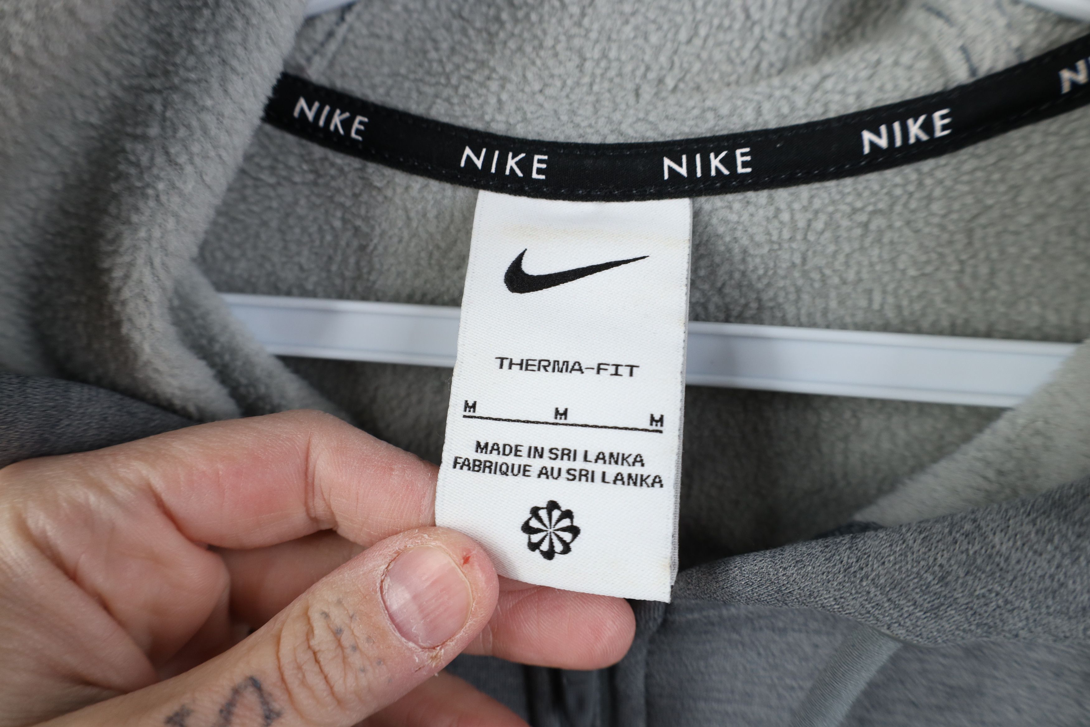 Nike Nike Fit Travis Scott Mini Swoosh Cropped Full Zip Hoodie Size M / US 6-8 / IT 42-44 - 7 Thumbnail
