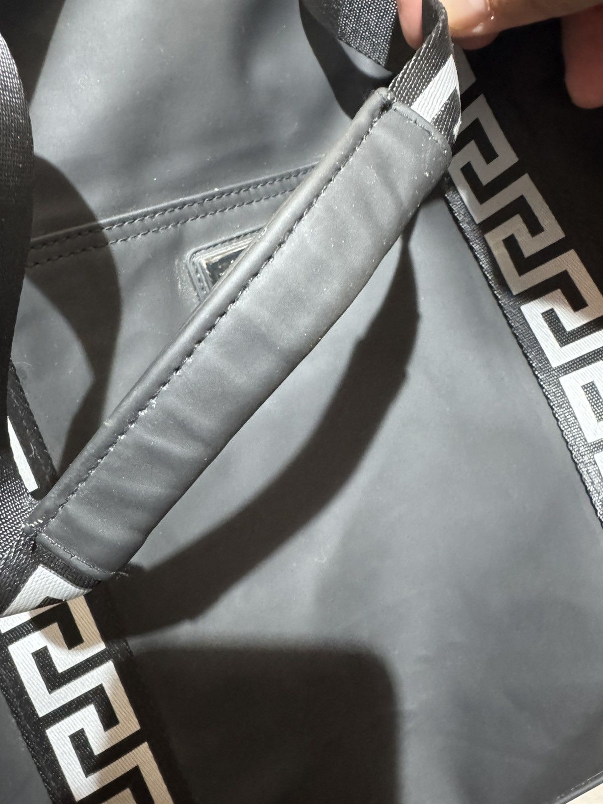Versace Versace Parfums Duffle Bag Gum Weekend Traveler Size ONE SIZE - 3 Thumbnail
