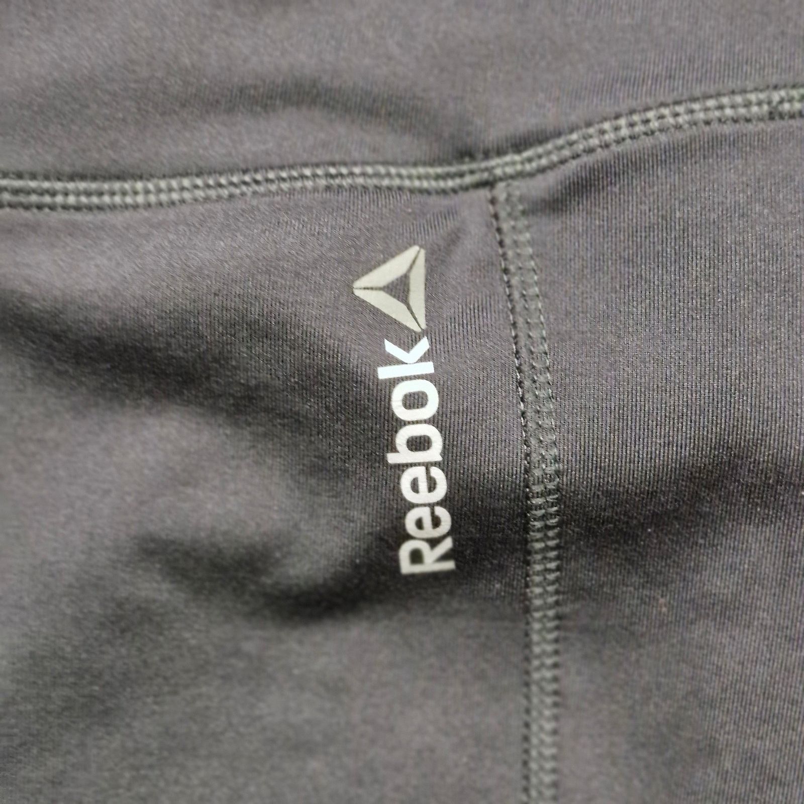 Reebok Reebok Fitted Capri Leggings Women’s Size Small Gray Pink Size 27" / US 4 / IT 40 - 2 Thumbnail