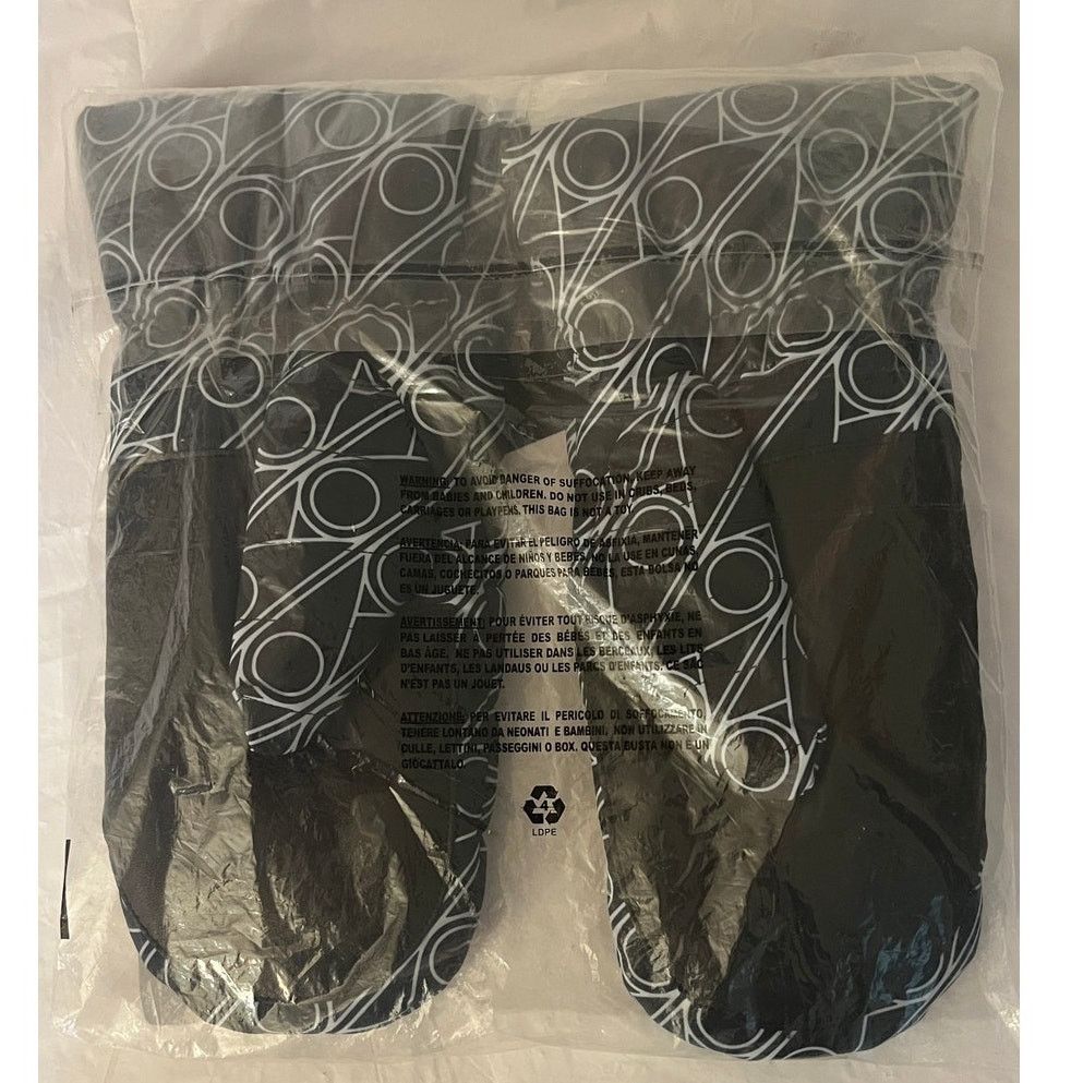 Moose Knuckles Moose Knuckles Sidney Mittens - Monogram Print - Size: L/XL Size ONE SIZE - 2 Thumbnail