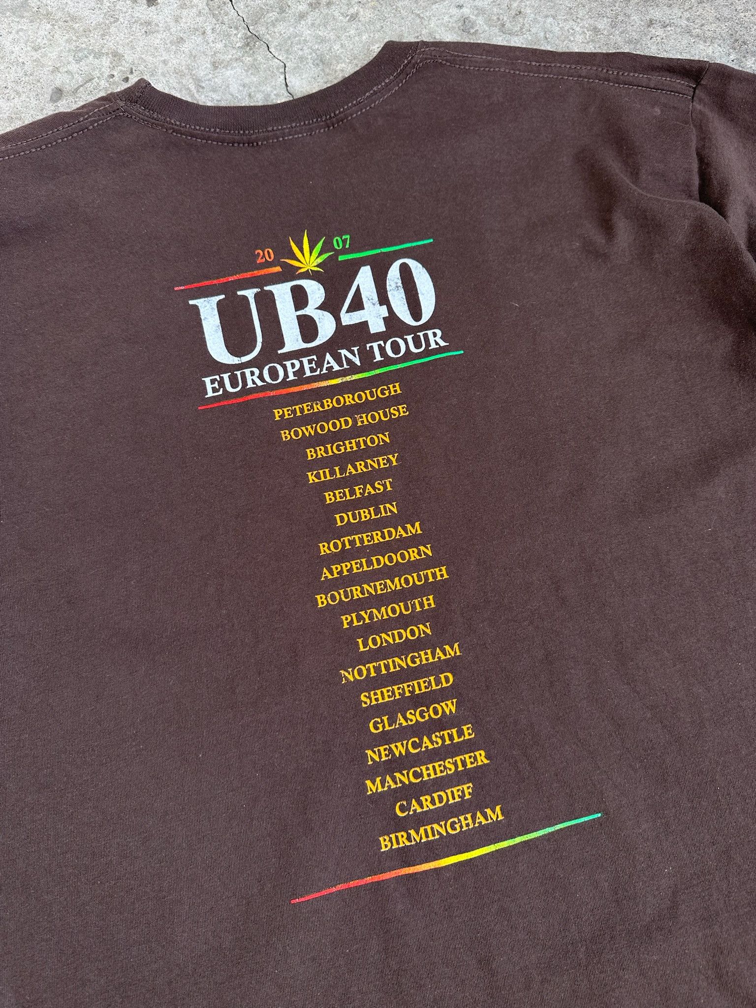 Band Tees UB40 T-Shirt weed marijuana reggae Size US L / EU 52-54 / 3 - 7 Thumbnail