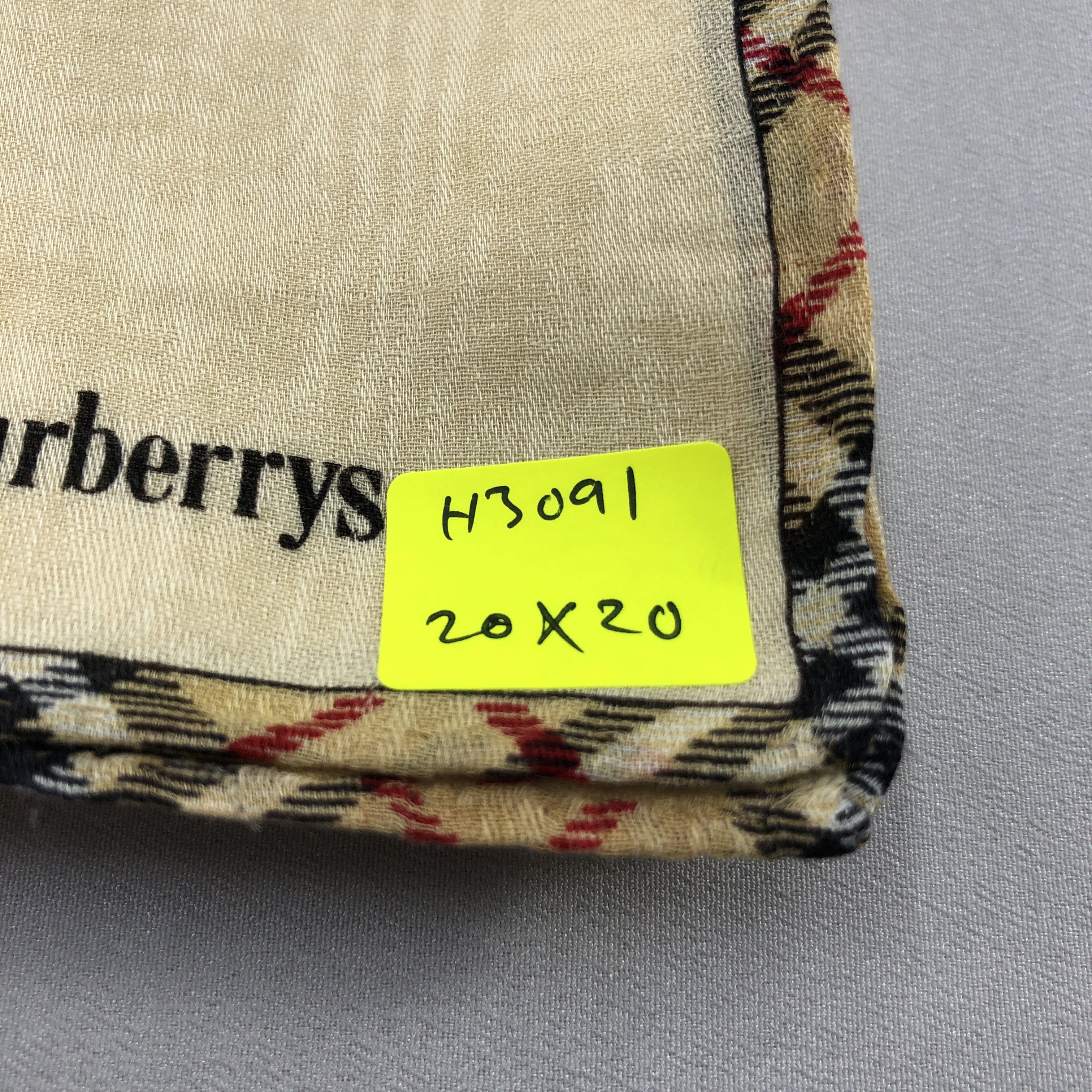 Burberry Burberry Handkerchief Neckerchief Bandana H3091 Size ONE SIZE - 9 Thumbnail