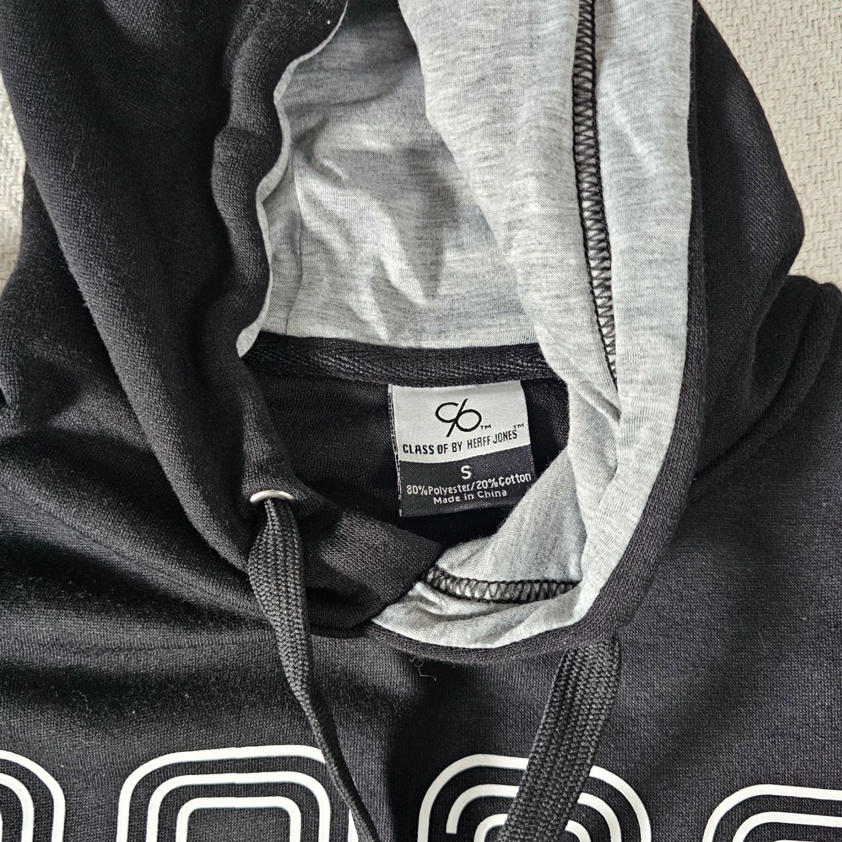 KangaROOS Herff Jones Hoodie Class of 2023 Black Gray Small Kangaroo Pocket Long Sleeve Crew Neck Knit Hooded Pullover Lightweight Pockets Regular Men XS? Wait. Size US S / EU 44-46 / 1 - 2 Thumbnail