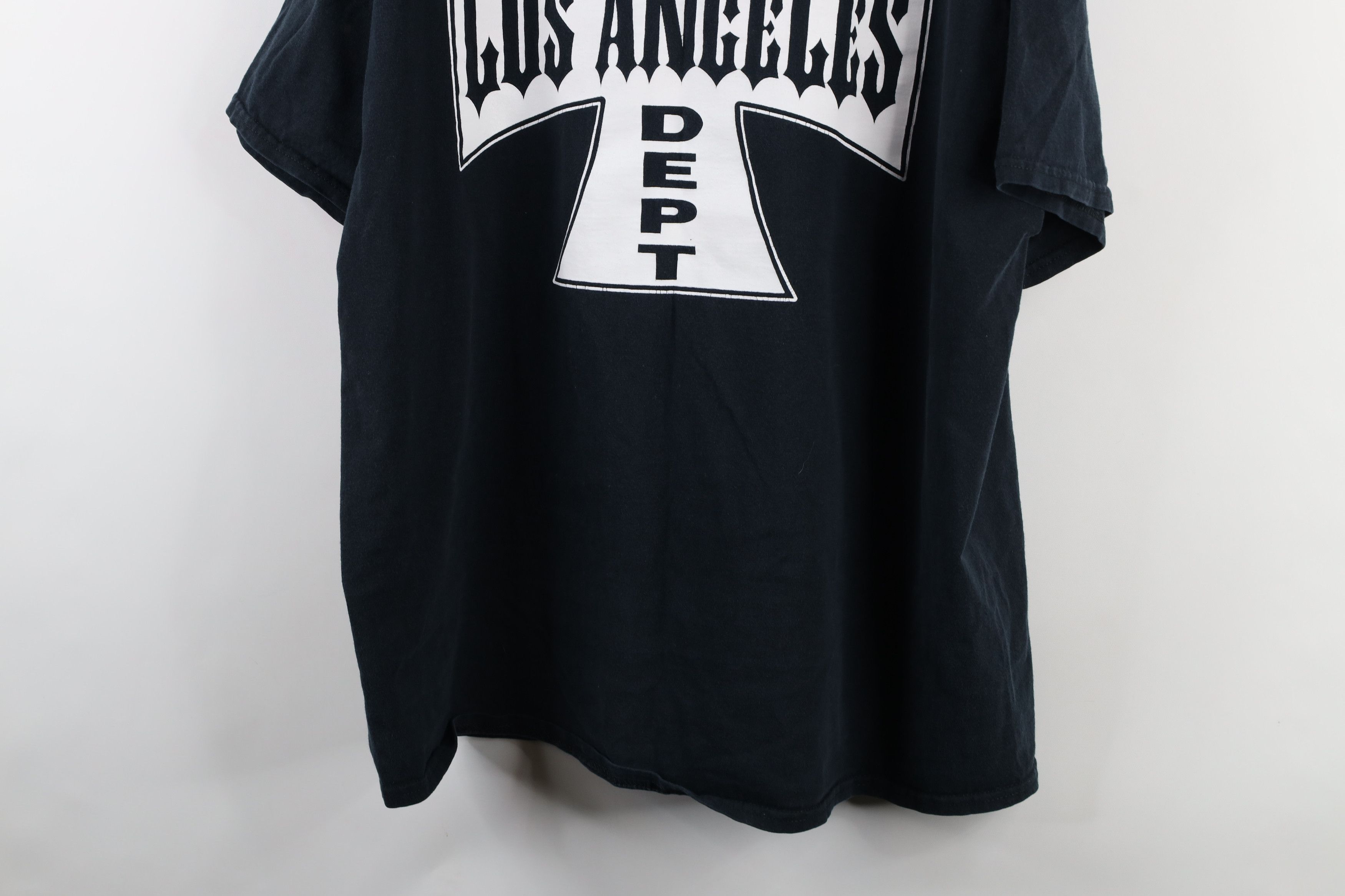 Vintage Vintage Y2K Iron Cross Los Angeles Fire Department T-Shirt Size US XXL / EU 58 / 5 - 10 Thumbnail