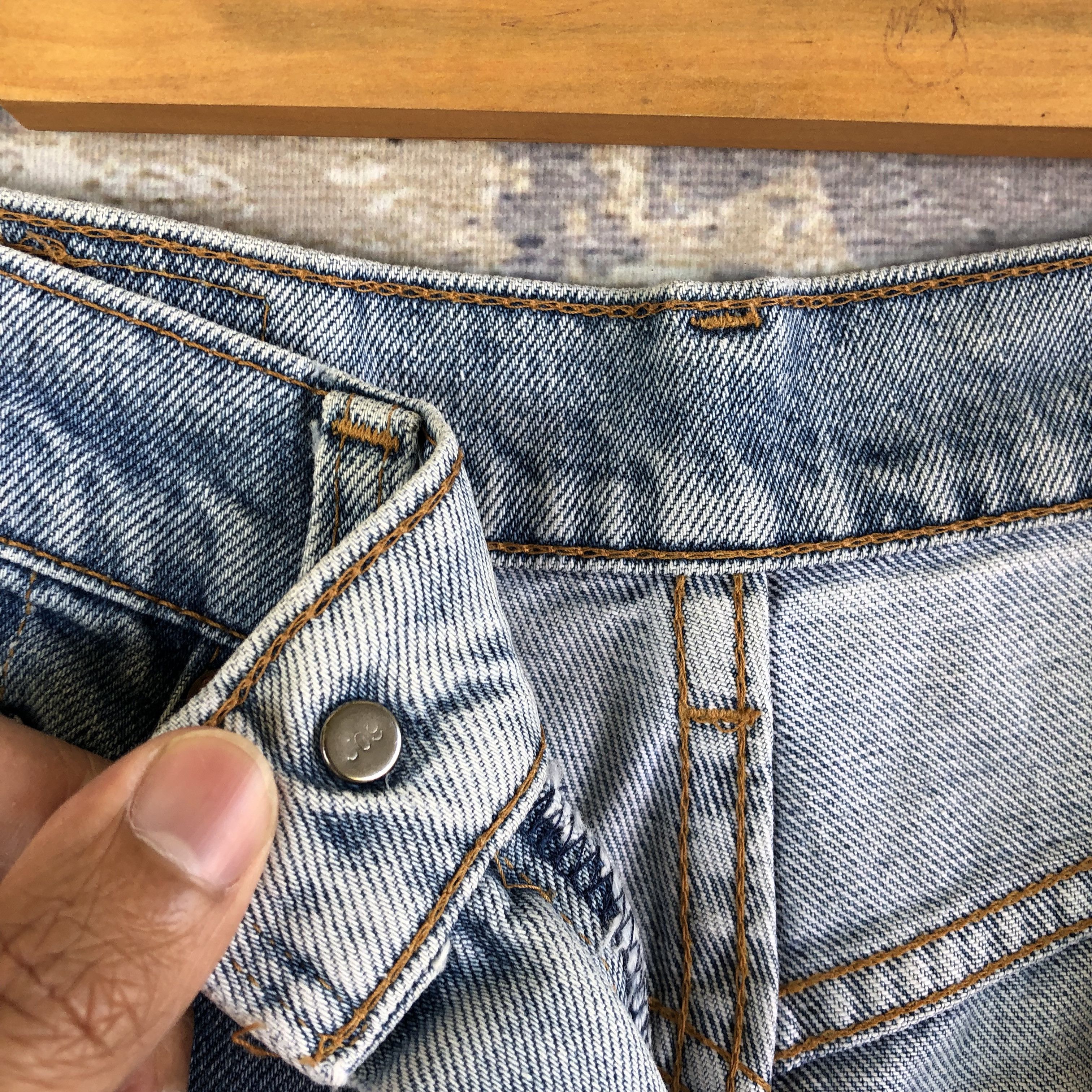 Levi's Vintage Levis 509 Faded Baggy Jeans Levi's Light Wash Denim Size 22" - 7 Thumbnail