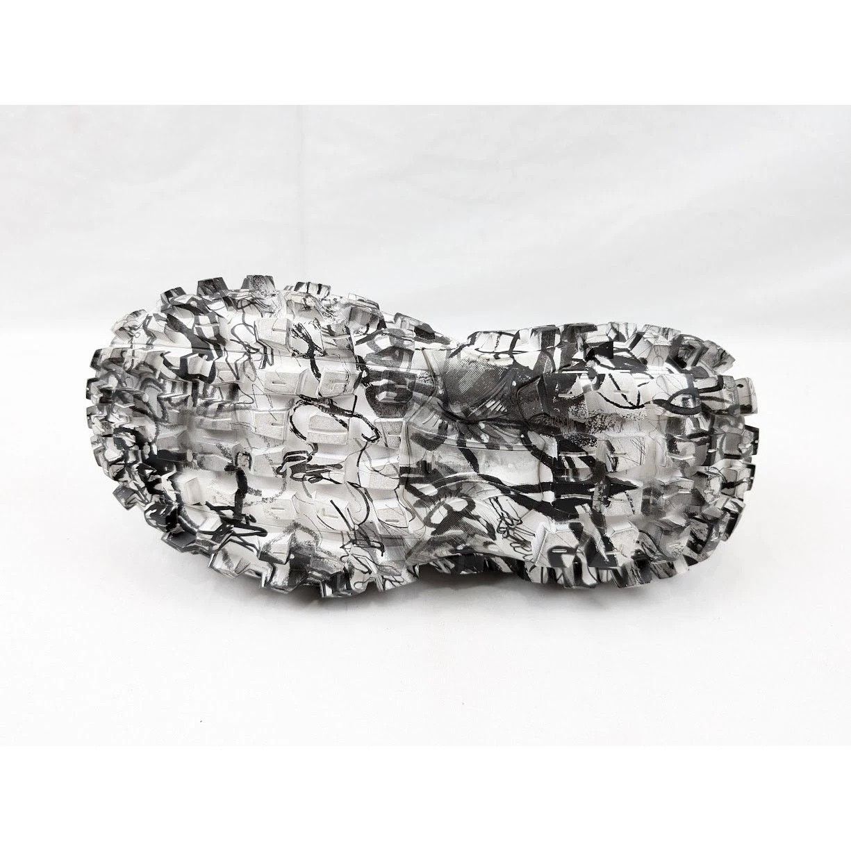 Balenciaga o1rshd1 Bouncer Extreme Graffiti Print in White/Black Size US 10 / EU 43 - 9 Thumbnail