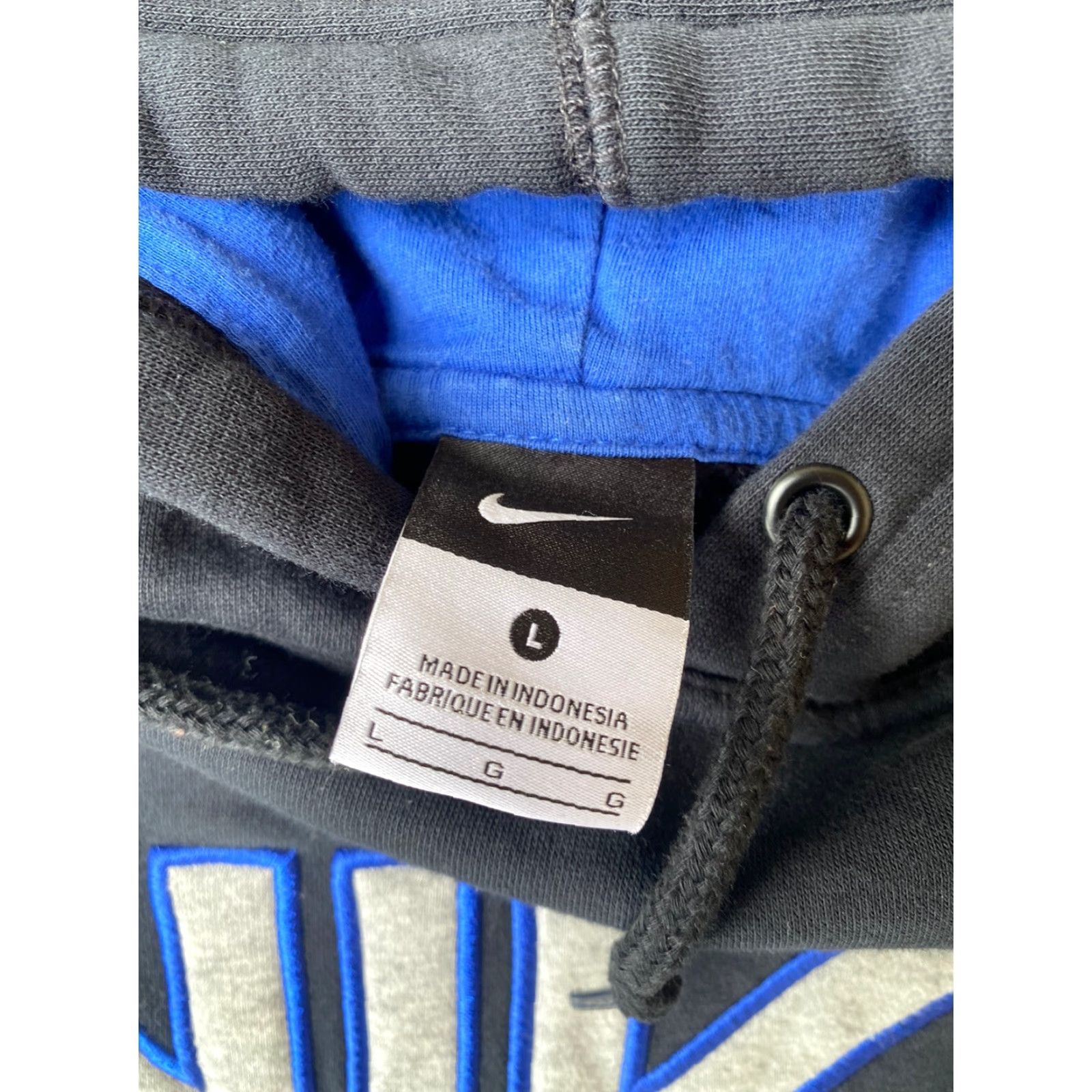 Nike VINTAGE Nike Embroidered Spell Out Swoosh Y2K Hoodie Large Mens Gray Blue Embroidered Logo 90s Sportswear PullOver Pockets Size US L / EU 52-54 / 3 - 2 Thumbnail