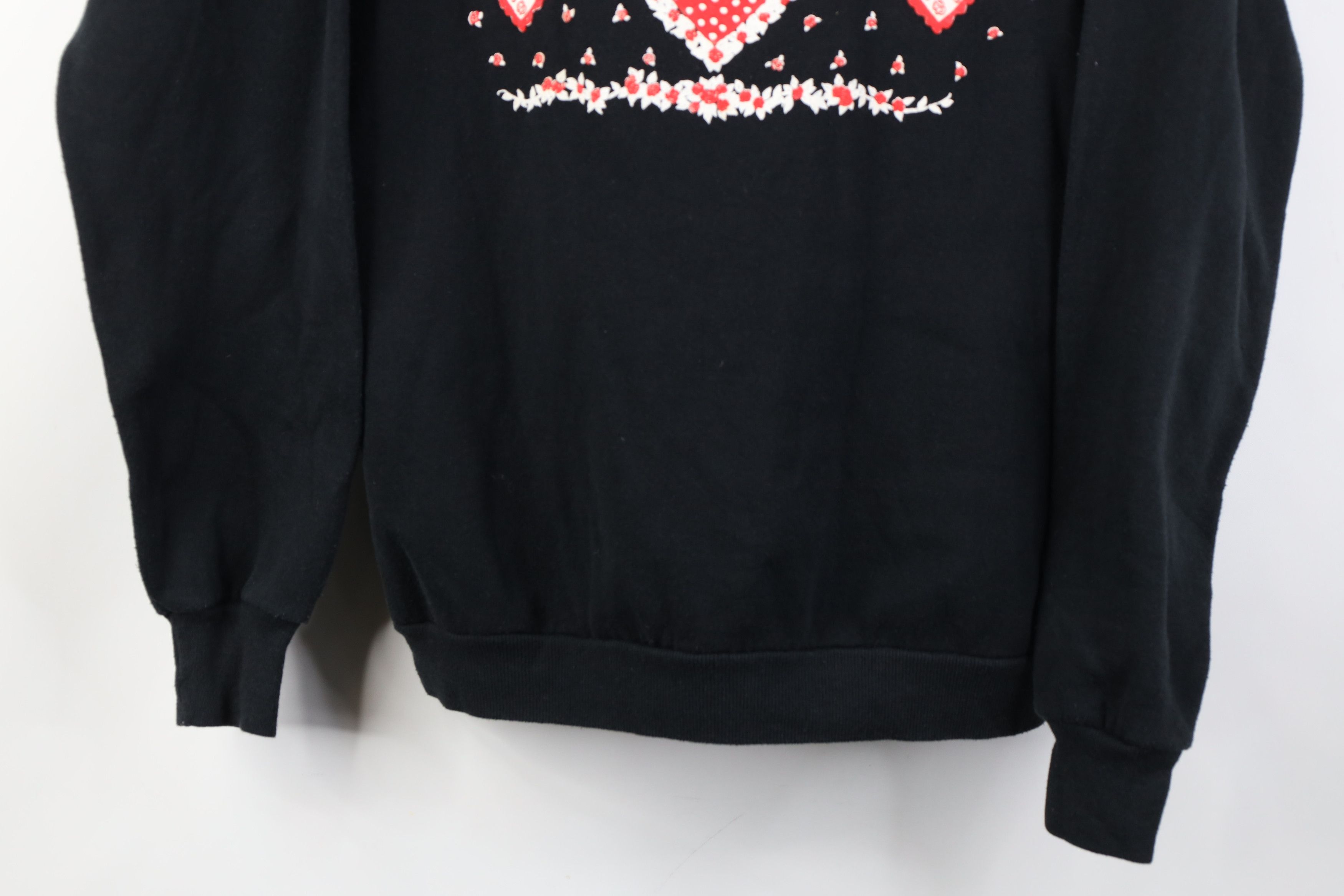 Vintage Vintage 90s Streetwear Heart Flower Sweatshirt Black USA Size L / US 10 / IT 46 - 3 Thumbnail