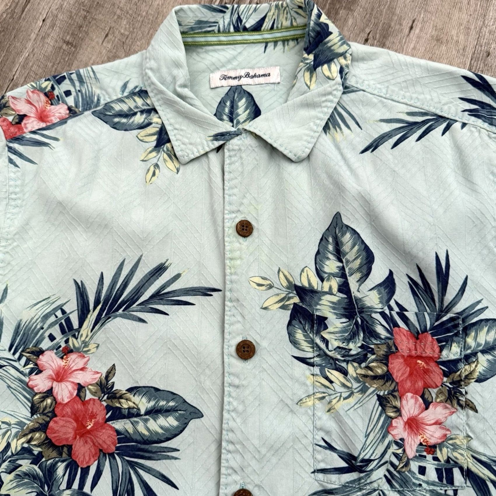 Tommy Bahama Tommy Bahama Silk Shirt Mens S Button-Up Beach Hawaiian Blue Capris Coast Sea Stripe Floral Casual Spring Summer Fall Party/Cocktail Travel Mens Size US S / EU 44-46 / 1 - 3 Thumbnail