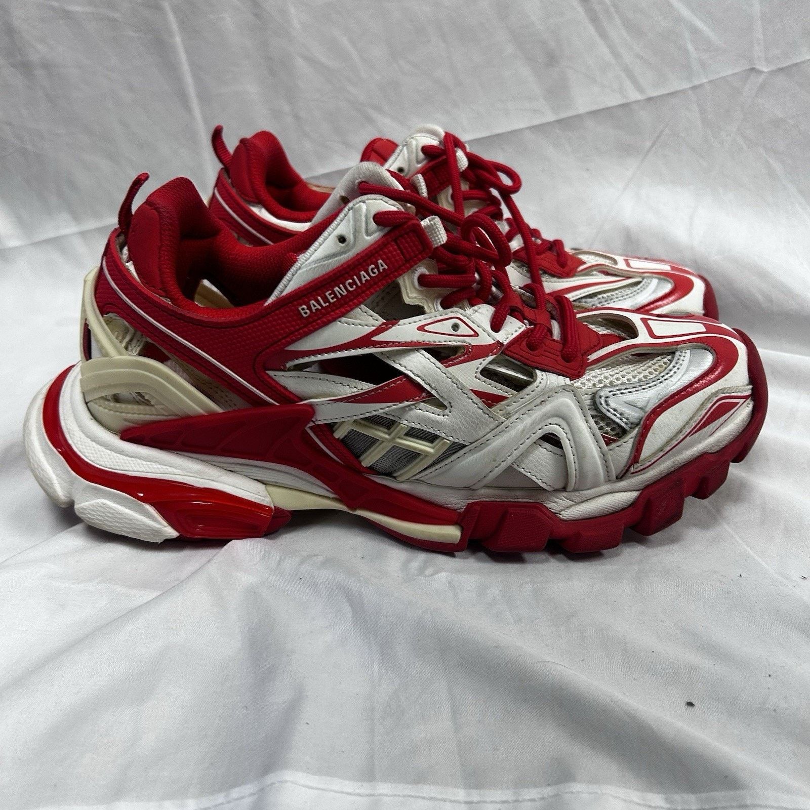 Balenciaga Balenciaga Track 2 Sneakers White Red EU 42 US 9  display picture 3