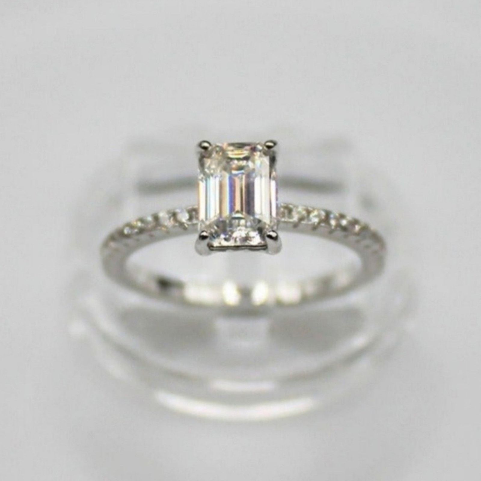Boutique Moschino Moissanite Ring Solitaire Emerald Cut 925 Silver 8 Size ONE SIZE - 1 Thumbnail