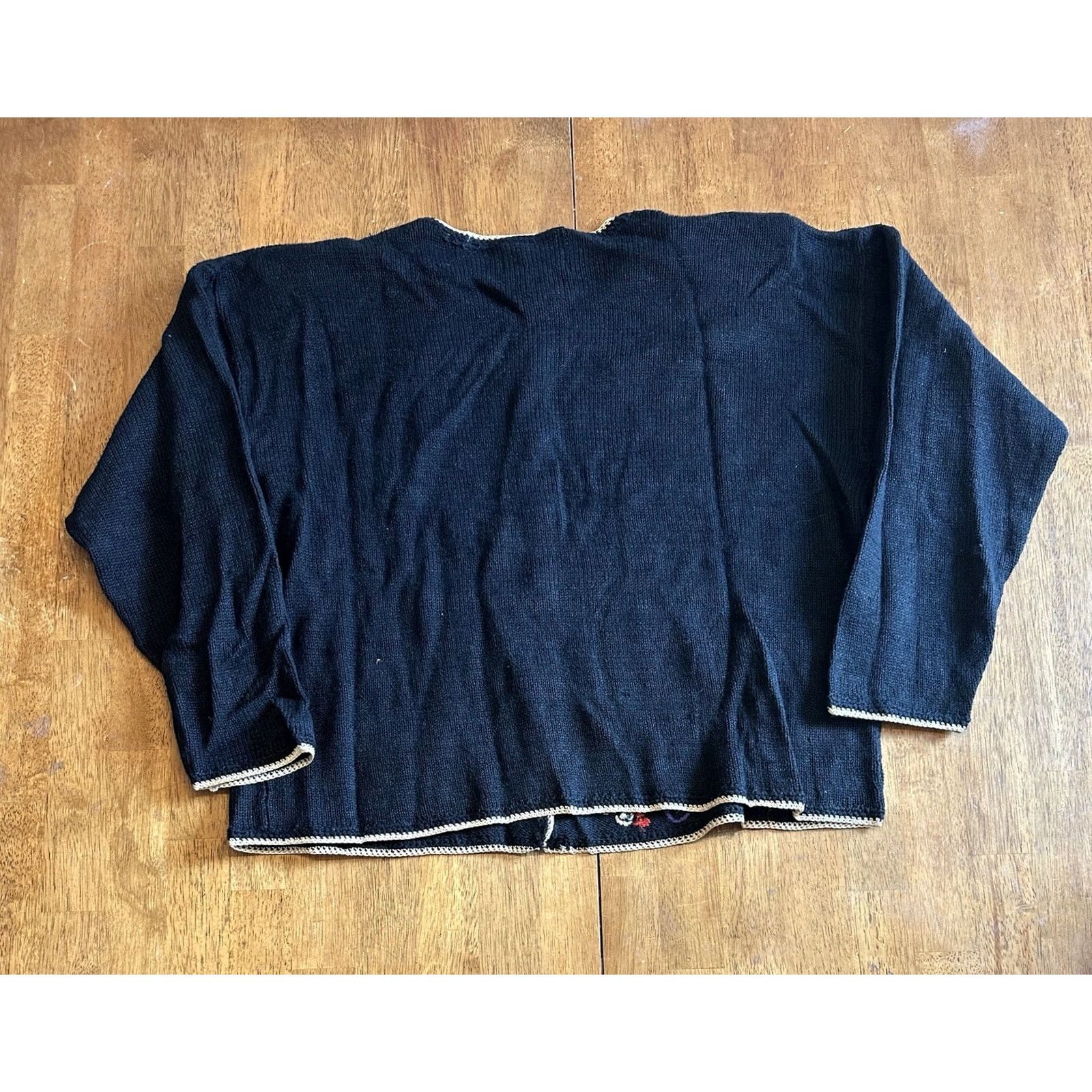 Vintage VINTAGE Heirloom Collectibles Cardigan Sweater New Year 2000 Embroidered Large Black Womens Size L / US 10 / IT 46 - 3 Thumbnail