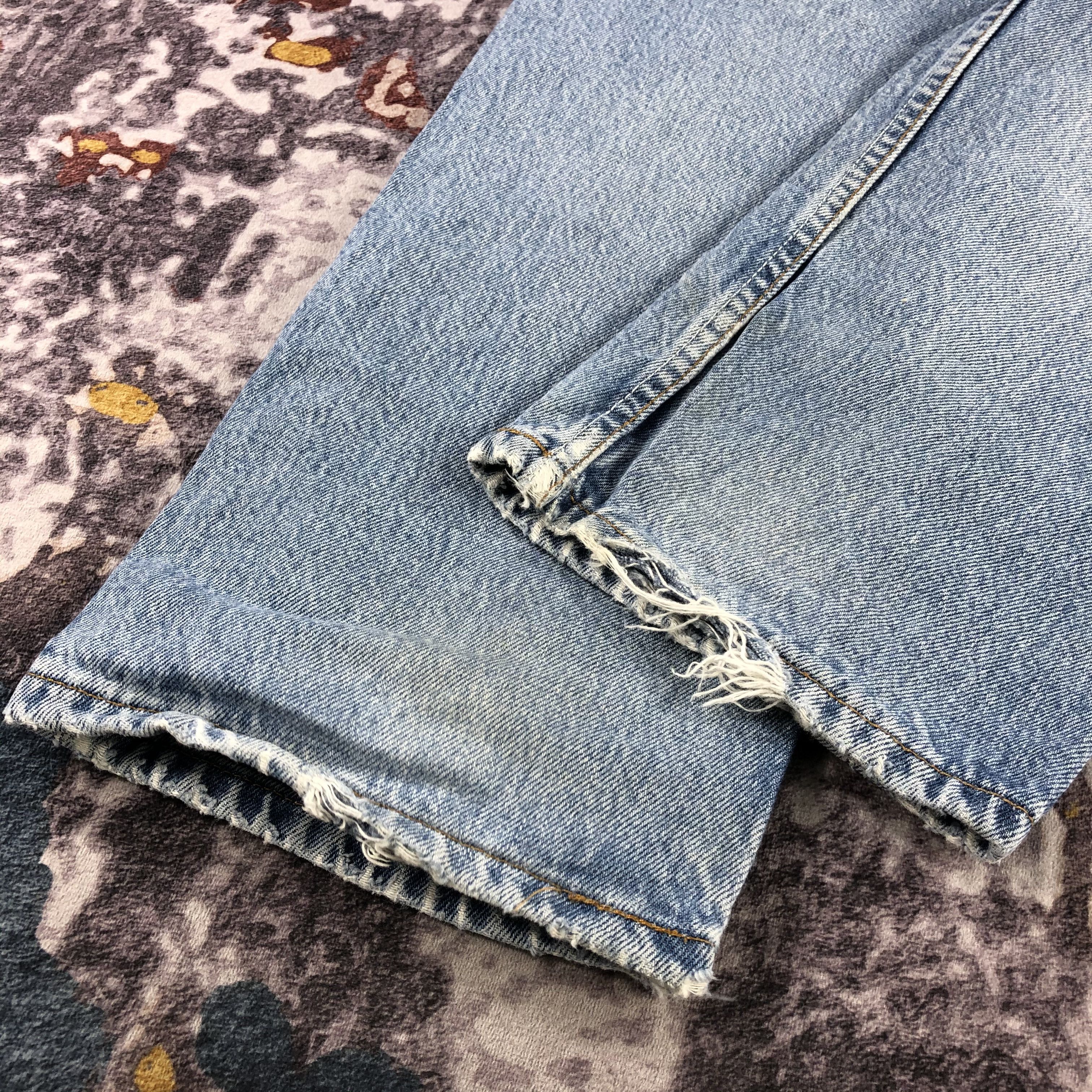 Levi's 90s Vintage Blue Wash Levis 501 Jeans-JM3028 Size US 32 / EU 48 - 4 Thumbnail
