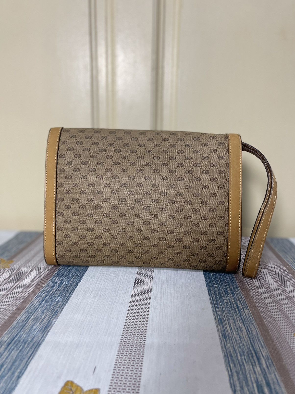 Gucci Vintage Gucci Micro GG canvas and leather clutch bag Size ONE SIZE - 5 Thumbnail