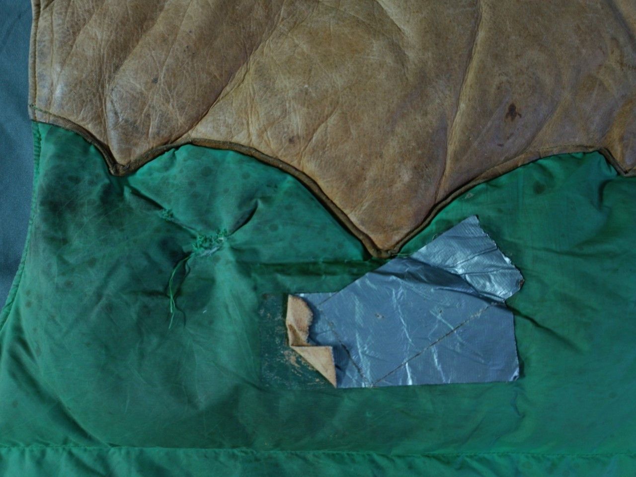 Rocky Mountain Featherbed Vintage 70s Rocky Mountain Distressed Puffle Veast. Size US M / EU 48-50 / 2 - 8 Thumbnail