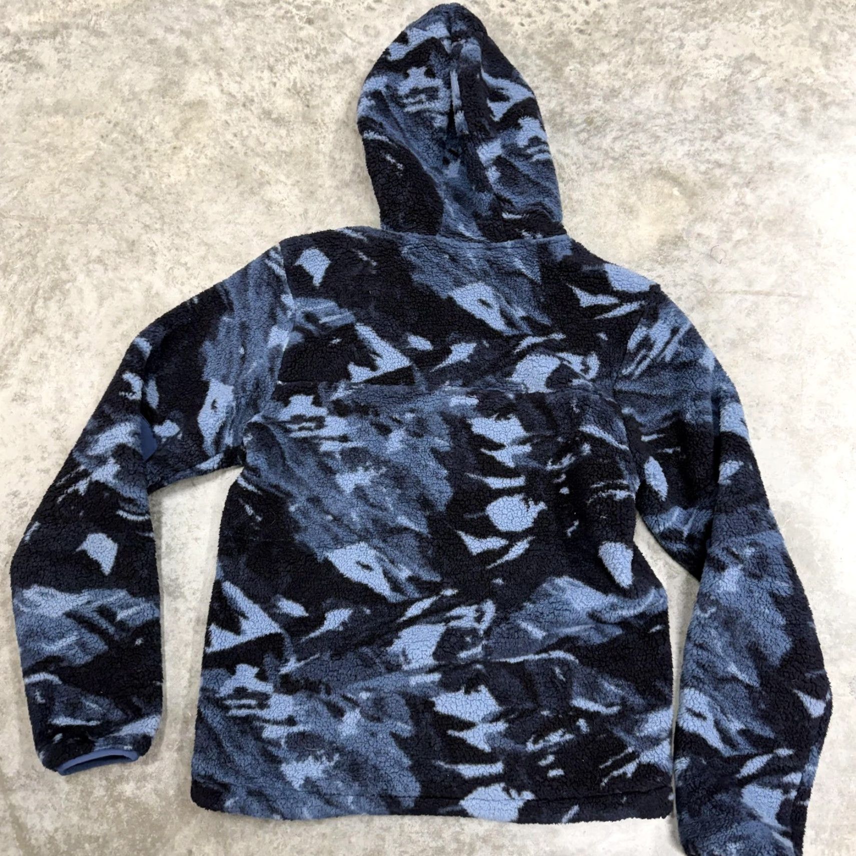 The North Face VINTAGE The North Face Hoodie Sweatshirt Mens Small Blue Fleece 1/4 Zip Camo Sherpa Size US S / EU 44-46 / 1 - 4 Thumbnail