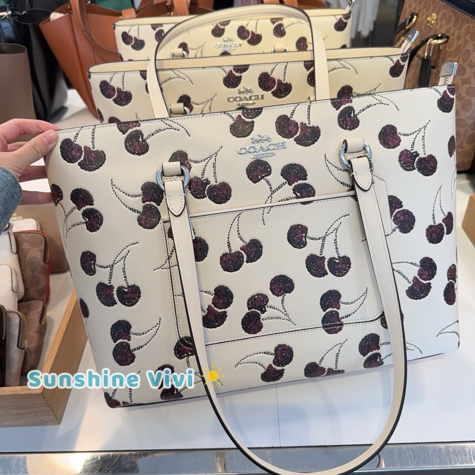 Coach NWT Coach Station Tote Bag Cherry Print CCZ14 Silver/Chalk Size ONE SIZE - 2 Thumbnail