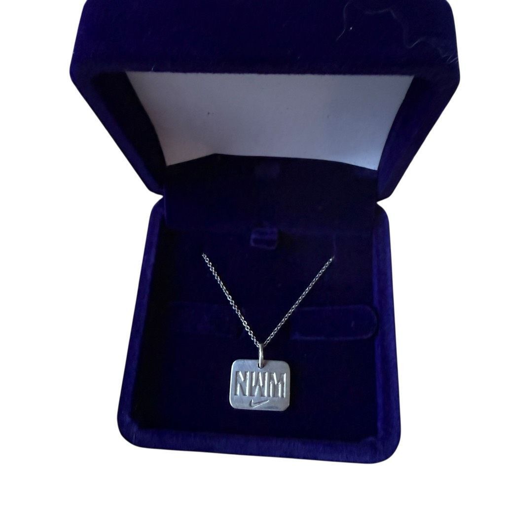 Tiffany & Co. TIFFANY & CO. Jewelry NIKE Womens Marathon Pendant Necklace Size ONE SIZE - 5 Thumbnail