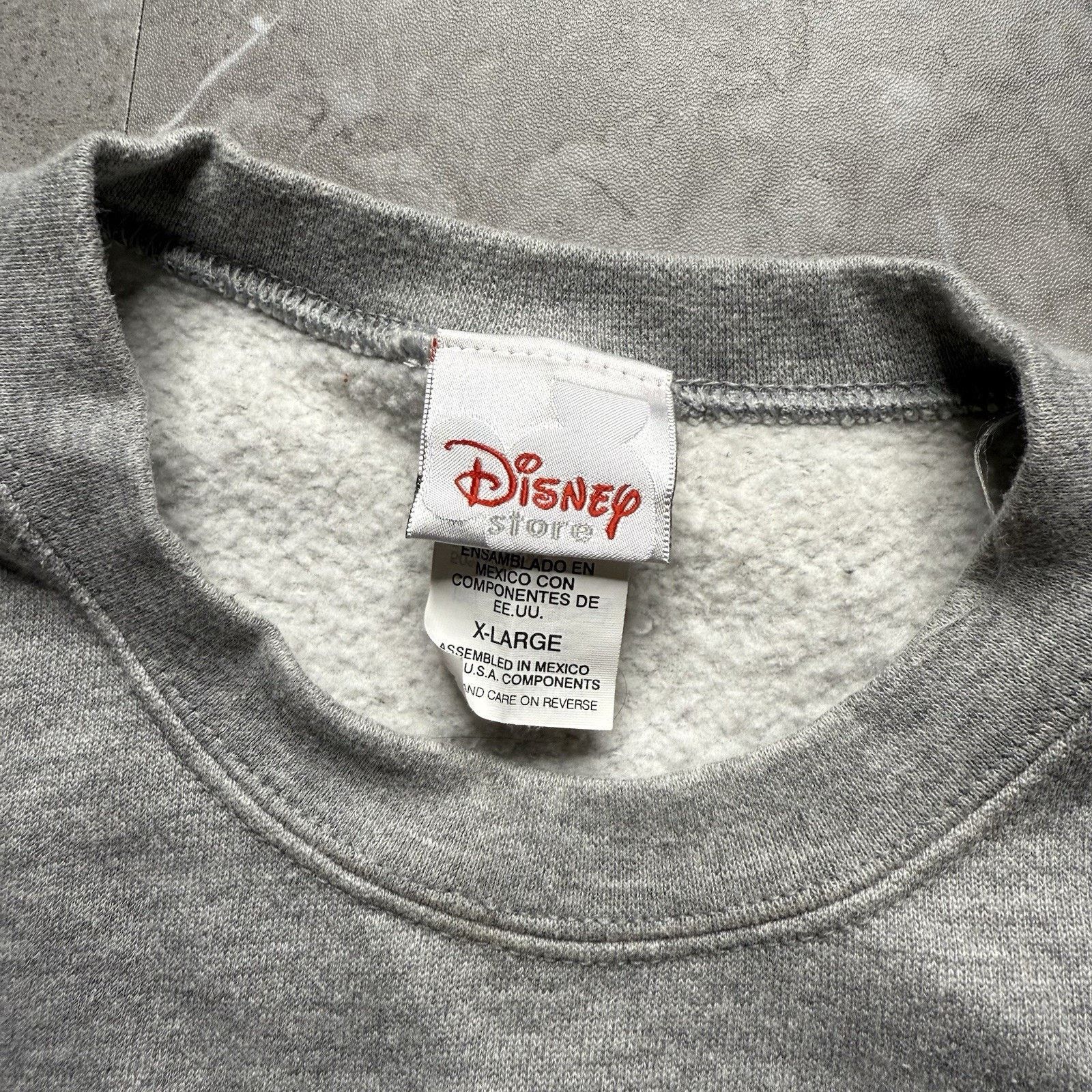 Vintage Vintage The Disney Store Grumpy Box Logo Gray Sweatshirt XL Size US XL / EU 56 / 4 - 4 Thumbnail