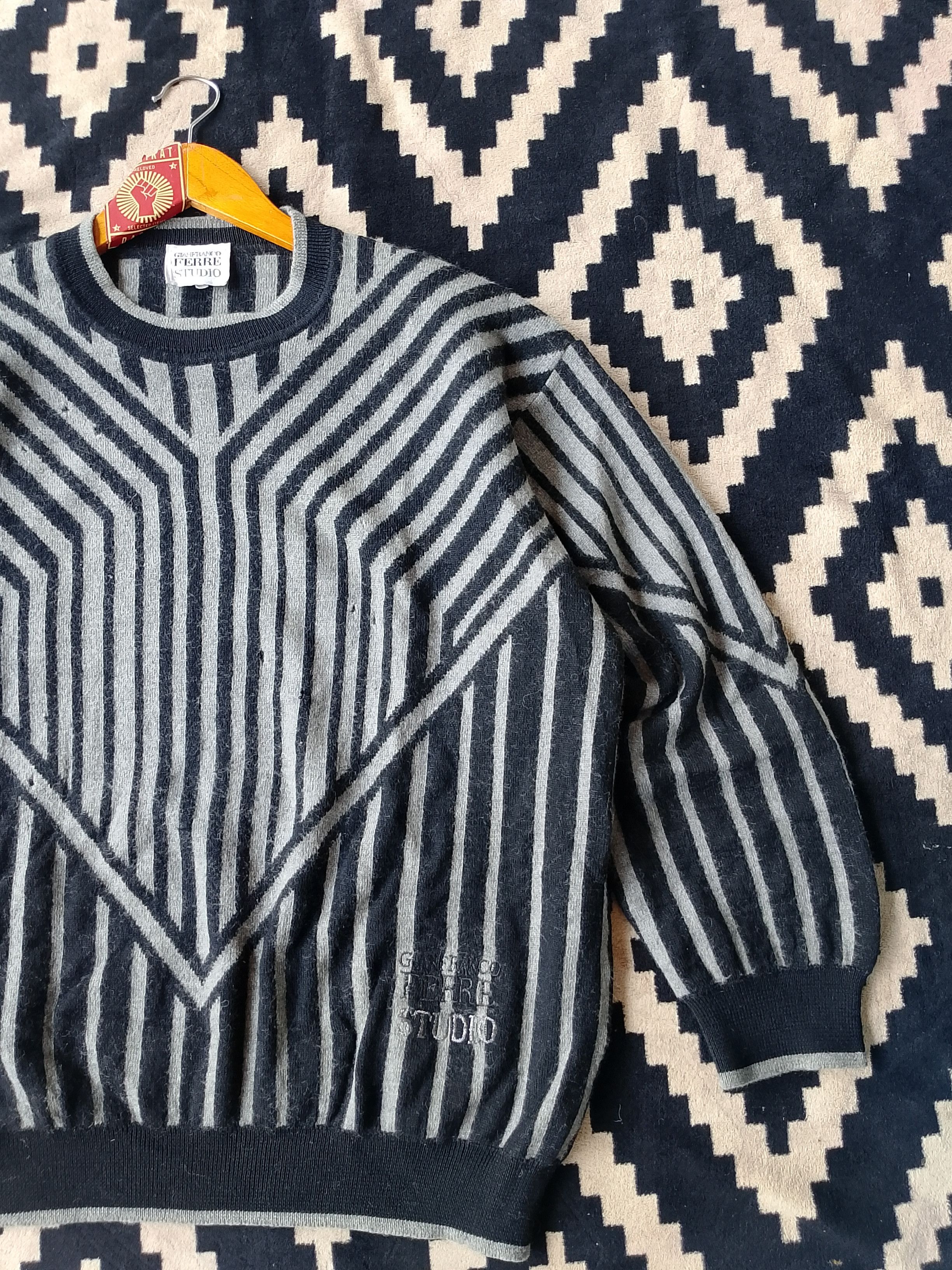 Gianfranco Ferre Vintage Knitwear by Gianfranco Ferre Studio Moscow Luxury Size US XL / EU 56 / 4 - 3 Thumbnail
