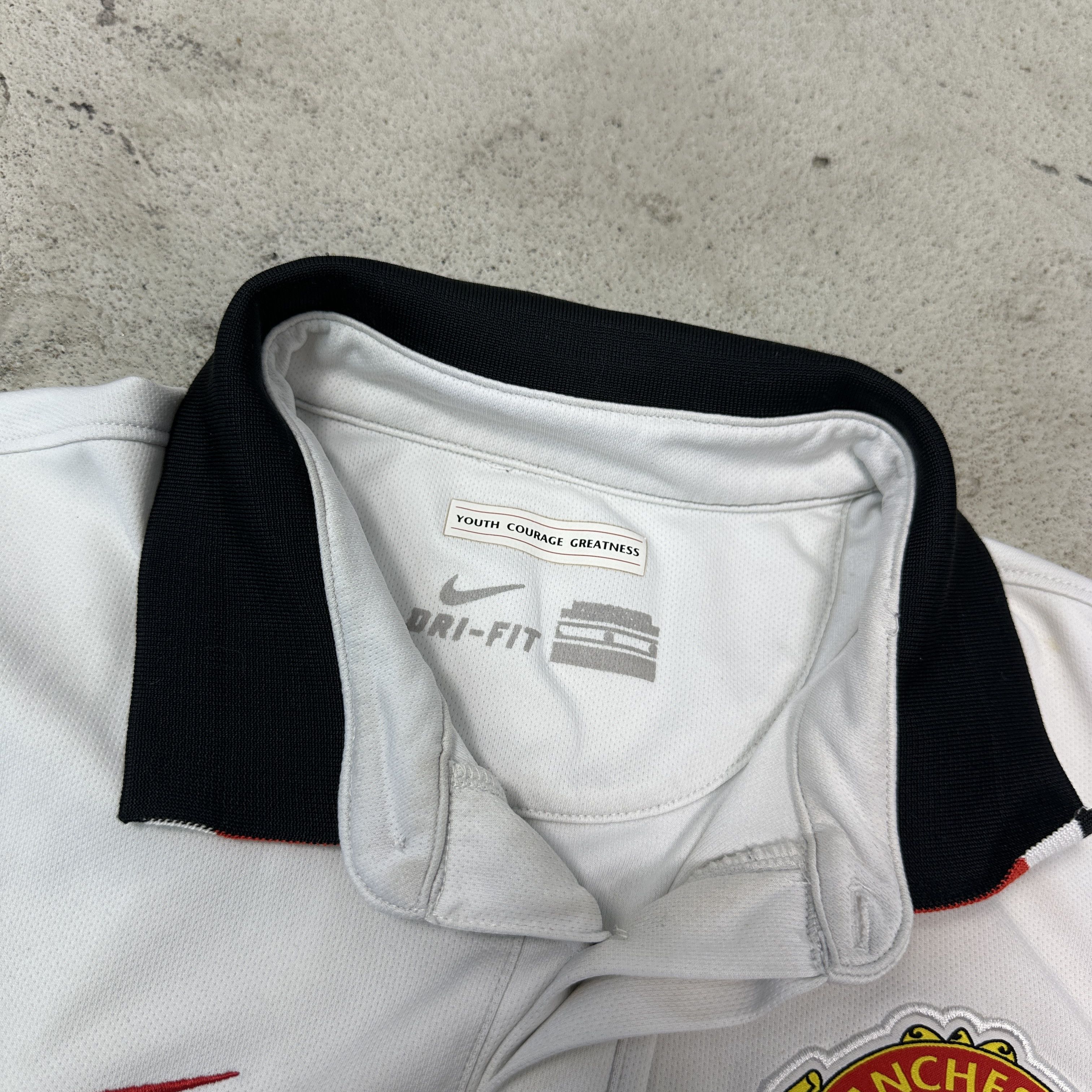 Nike Vintage Sporty Nike Manchester United 14/15 Away Y2K Size US L / EU 52-54 / 3 - 5 Thumbnail