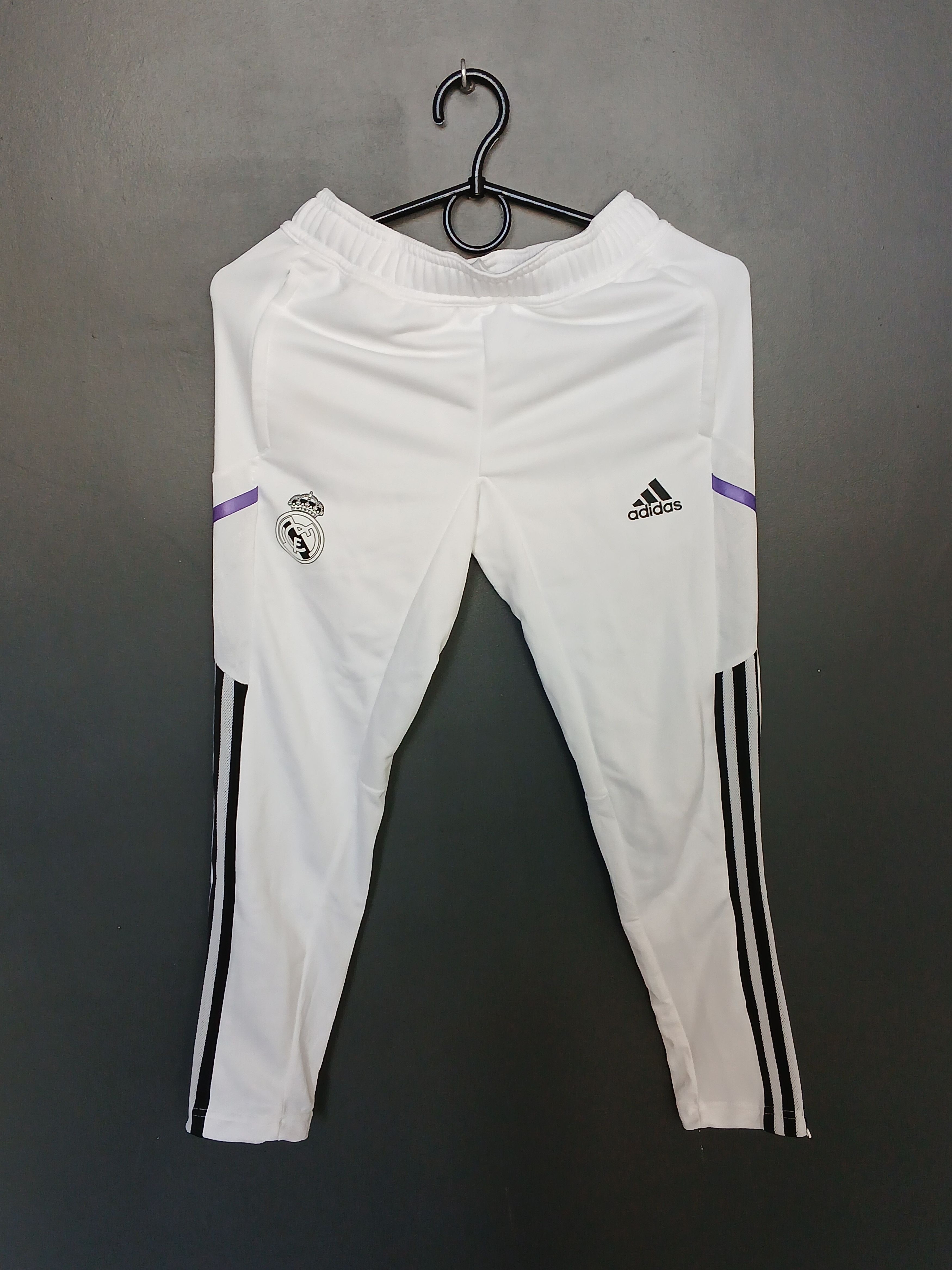 Adidas KIDS Real Madrid Football Training Pants Size US 26 / EU 42 - 1 Thumbnail
