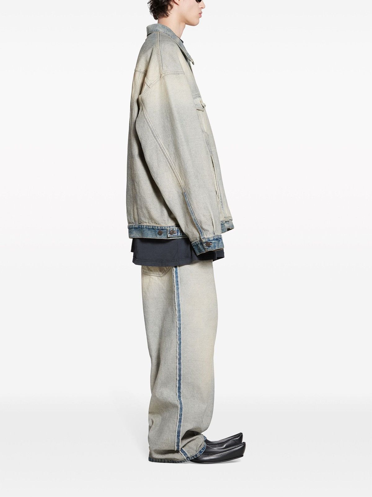 Balenciaga Balenciaga Oversized Washed Denim Jacket Size US XXL / EU 58 / 5 - 4 Thumbnail