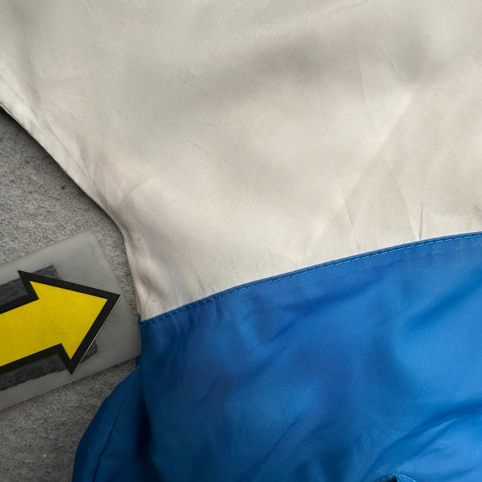 Nike Vintage 90s Nike Windbreaker Jacket Lined Mens Large Blue Size US L / EU 52-54 / 3 - 8 Thumbnail