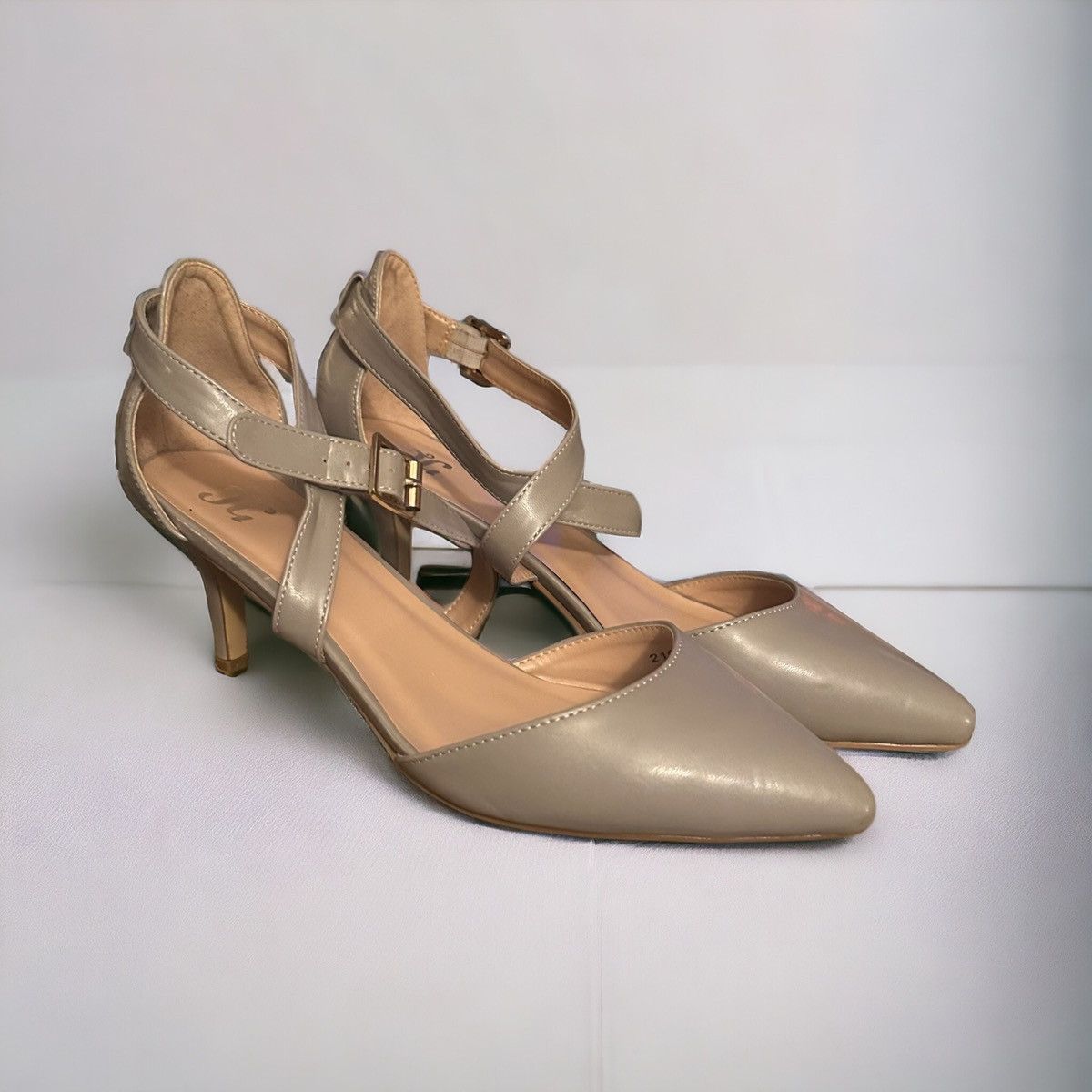 Other Journee Collection Riva stiletto gray pumps Size US 11 / IT 41 - 2 Thumbnail