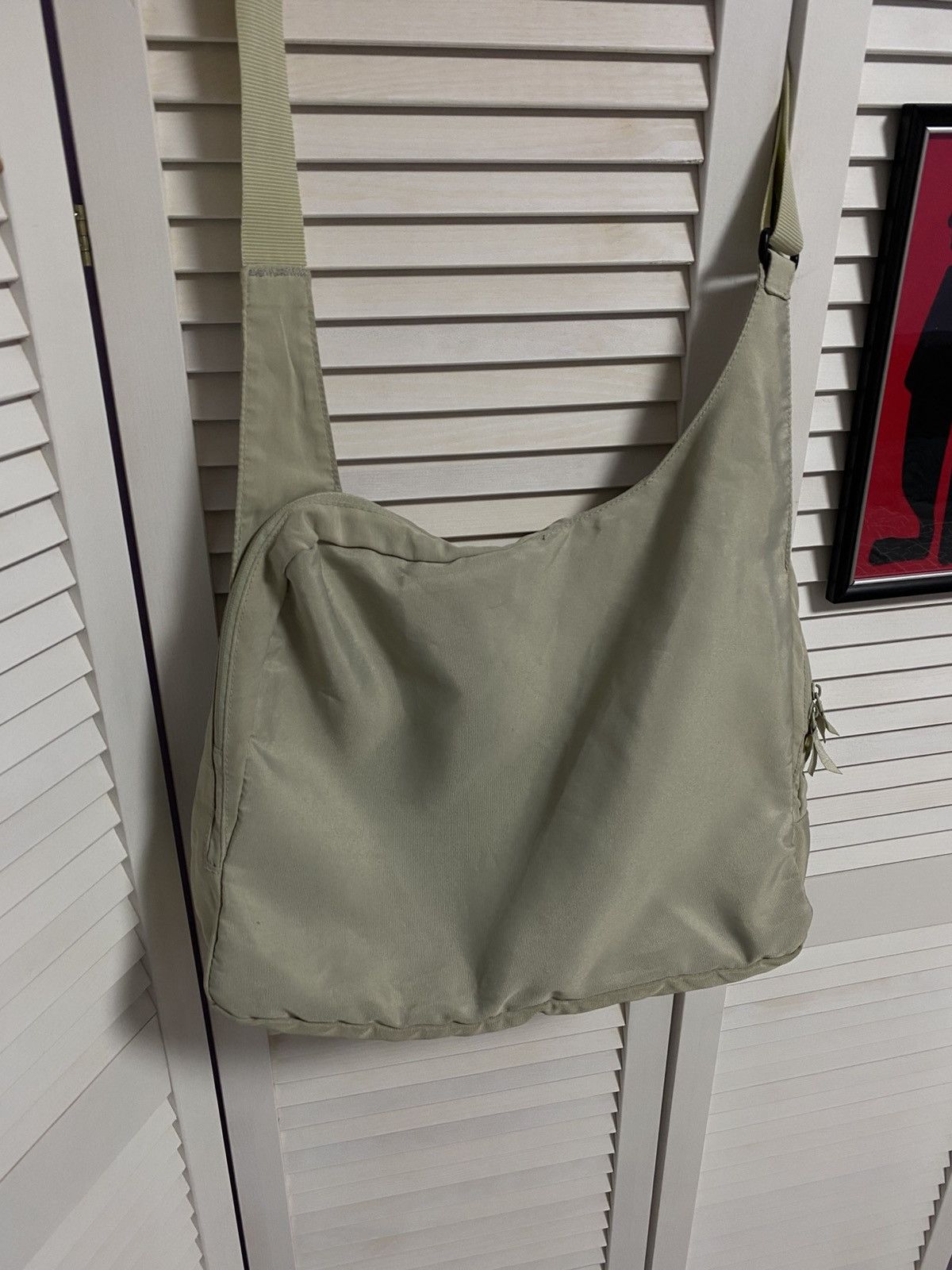 Nike Vintage 00s Messenger Bag Nike Gorpcore Retro Y2k Crossbody Size ONE SIZE - 8 Thumbnail