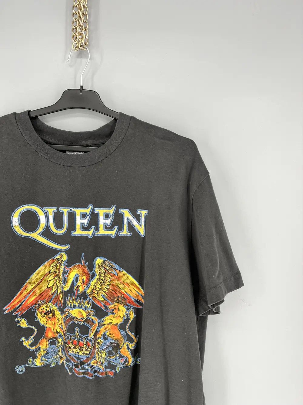 Band Tees Mens Vintage QUEEN T Shirt Rock Band Tee Size US XL / EU 56 / 4 - 4 Thumbnail