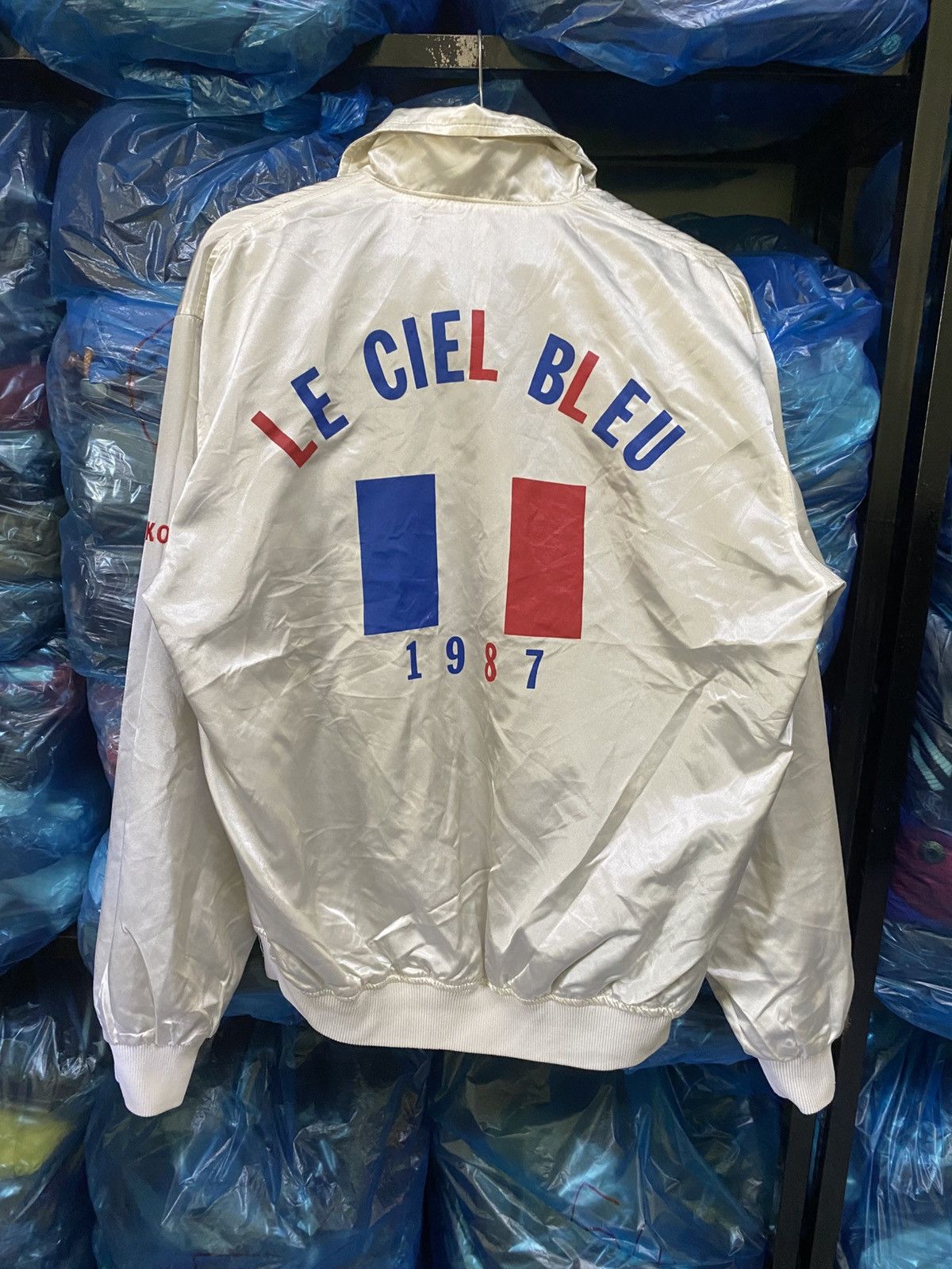 Vintage VINTAGE LA CIEL BLUE SATIN JACKET MADE IN JAPAN Size US L / EU 52-54 / 3 - 1 Thumbnail